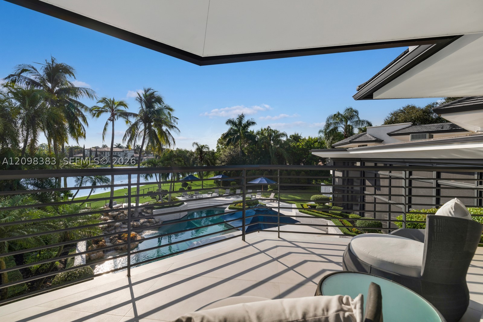 2965 Surrey Ln, Weston FL 33331