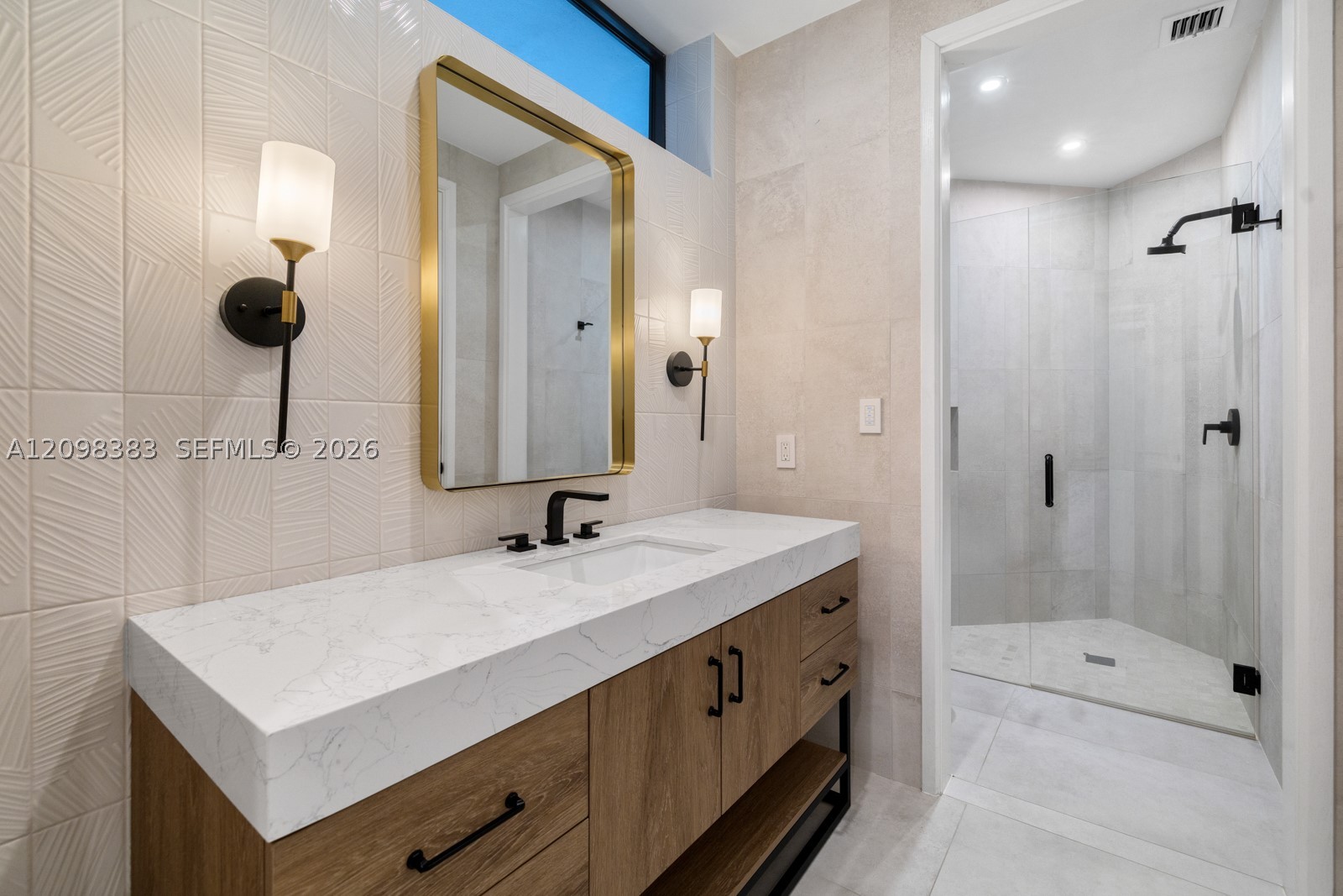 2965 Surrey Ln, Weston FL 33331