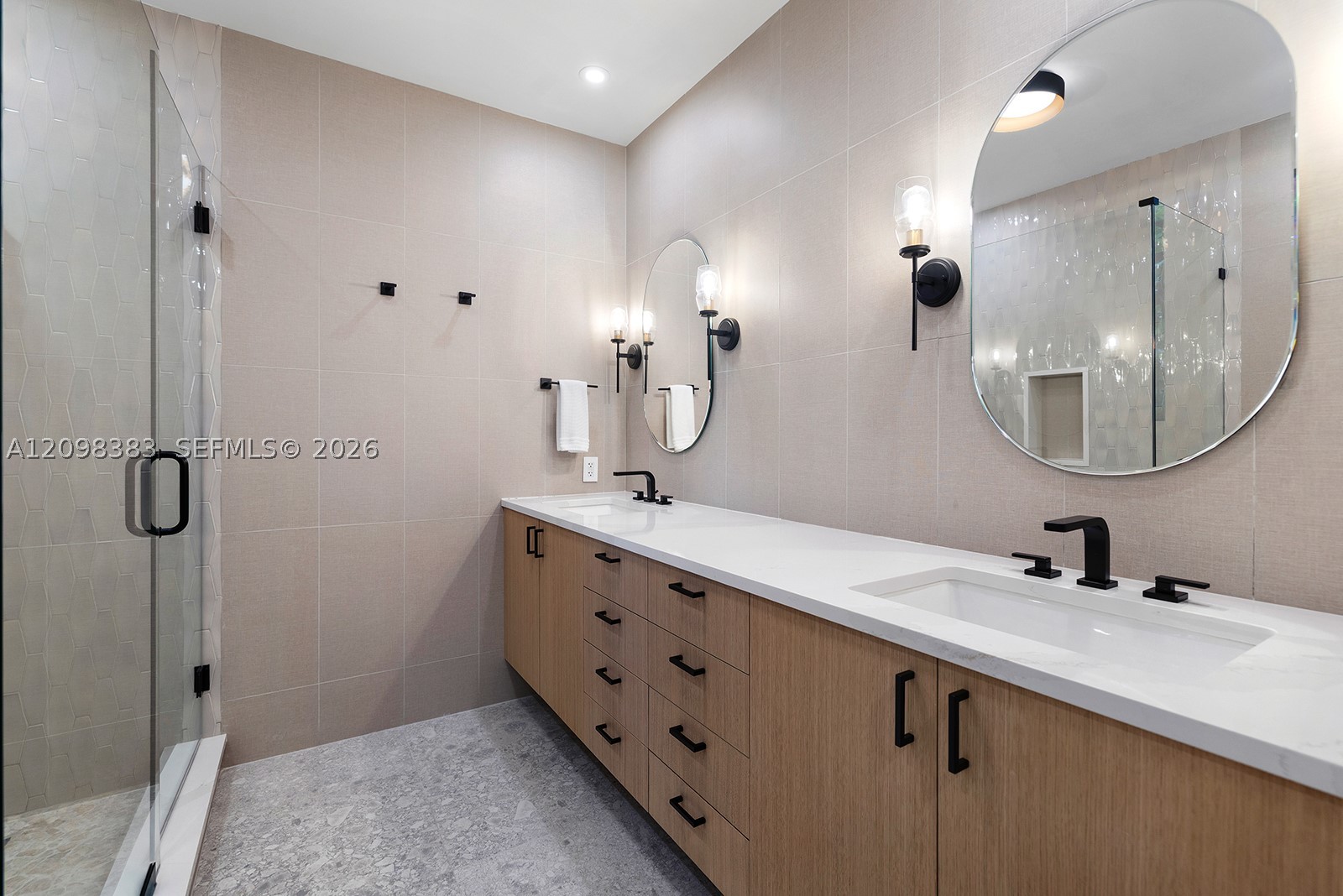 2965 Surrey Ln, Weston FL 33331