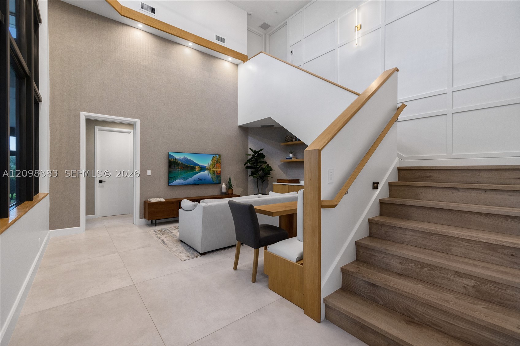 2965 Surrey Ln, Weston FL 33331