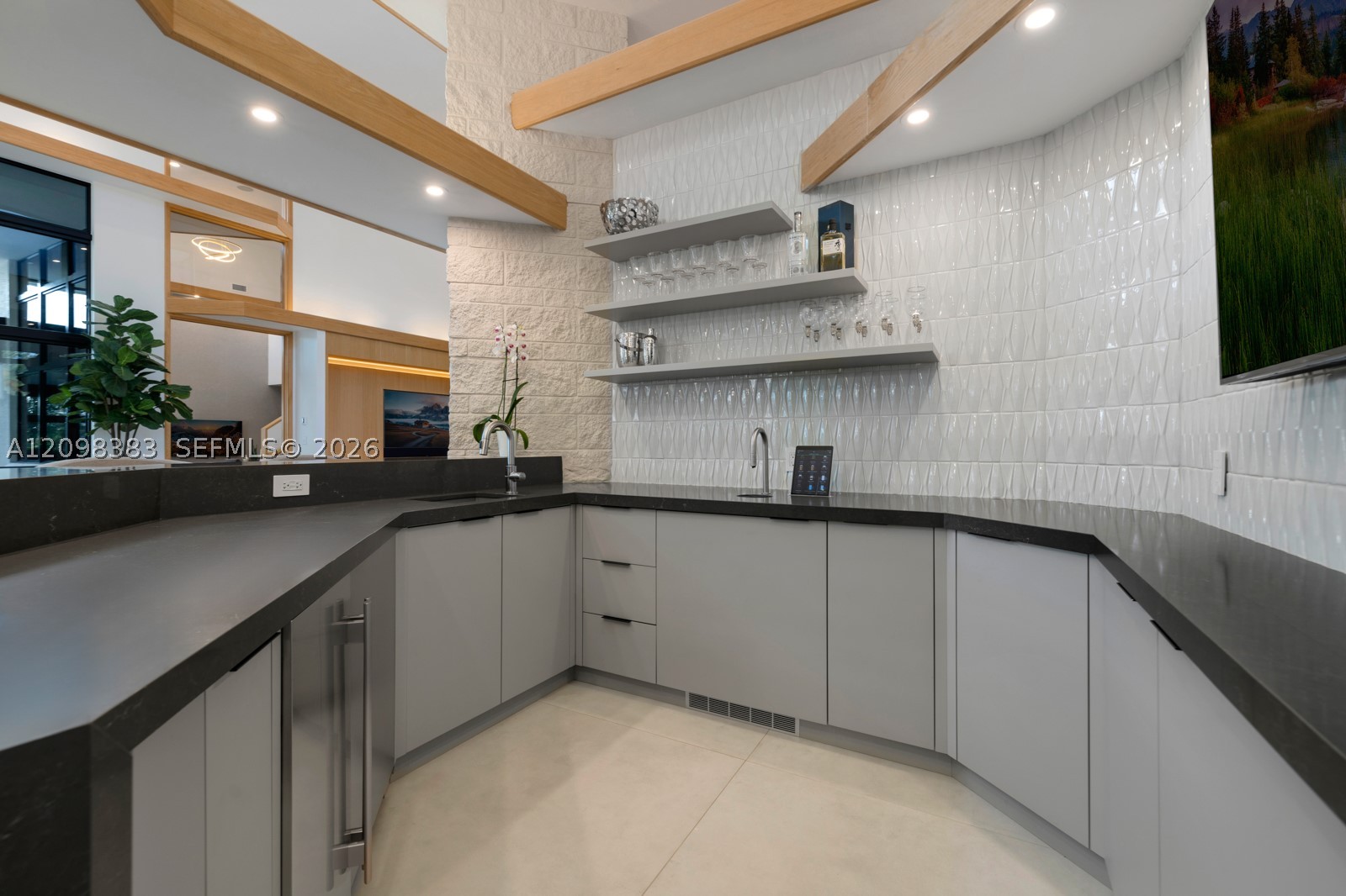 2965 Surrey Ln, Weston FL 33331