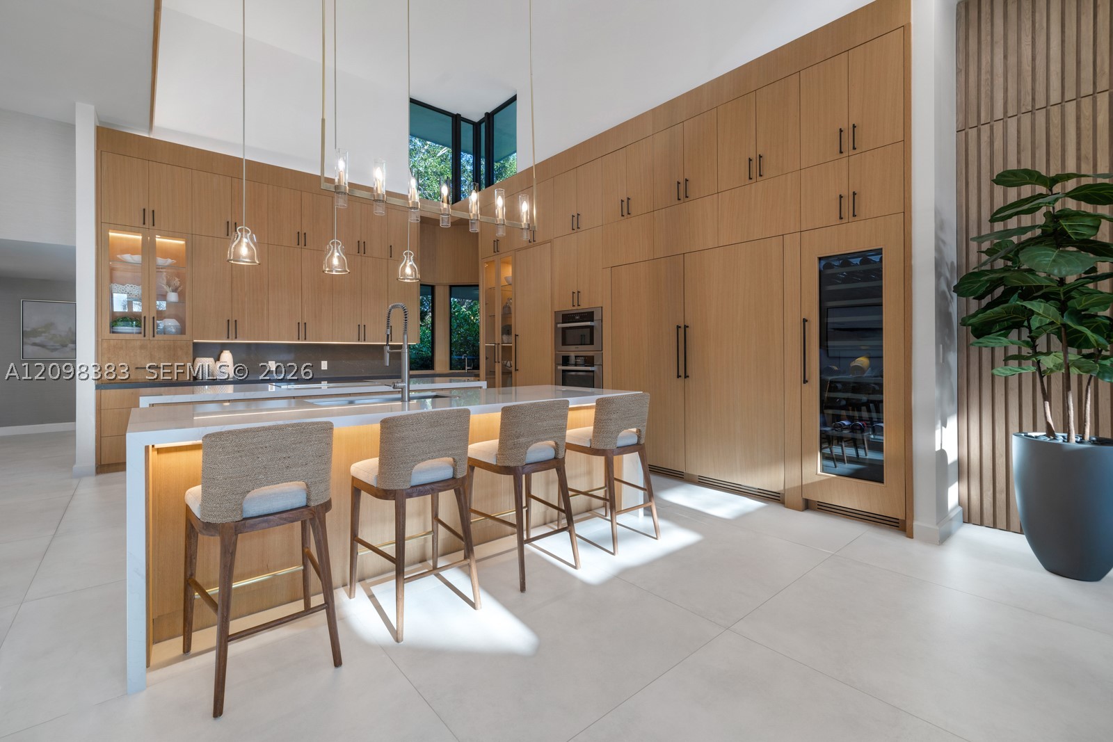2965 Surrey Ln, Weston FL 33331