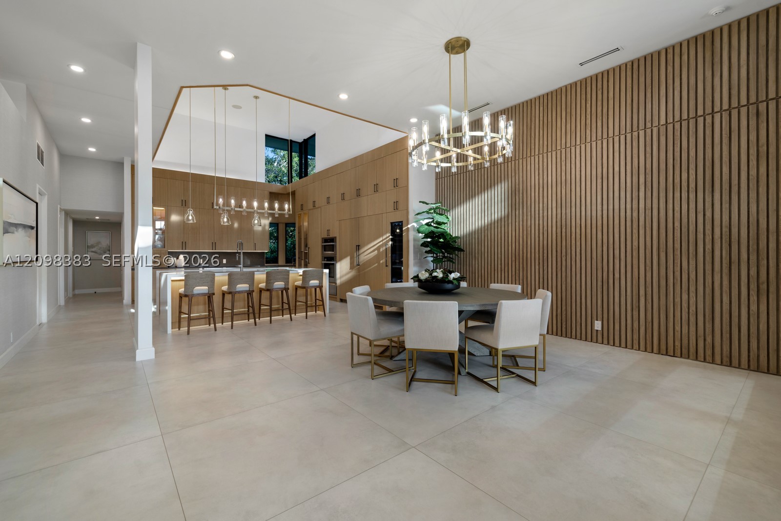 2965 Surrey Ln, Weston FL 33331