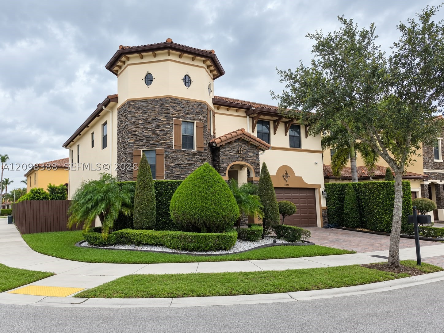 8870 NW 99th Ave #8870, Doral FL 33178