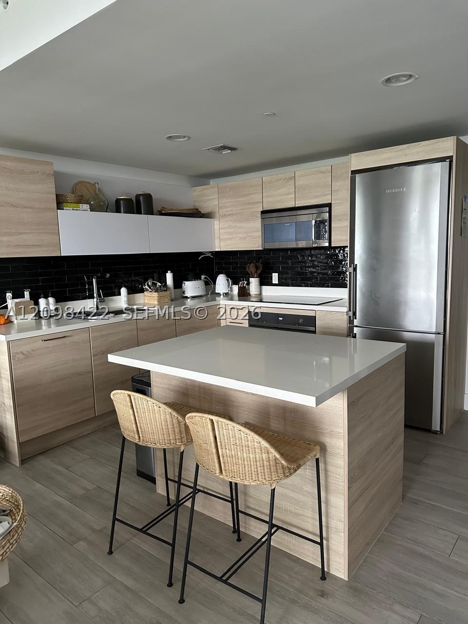 16385 Biscayne Blvd #1006, North Miami Beach FL 33160