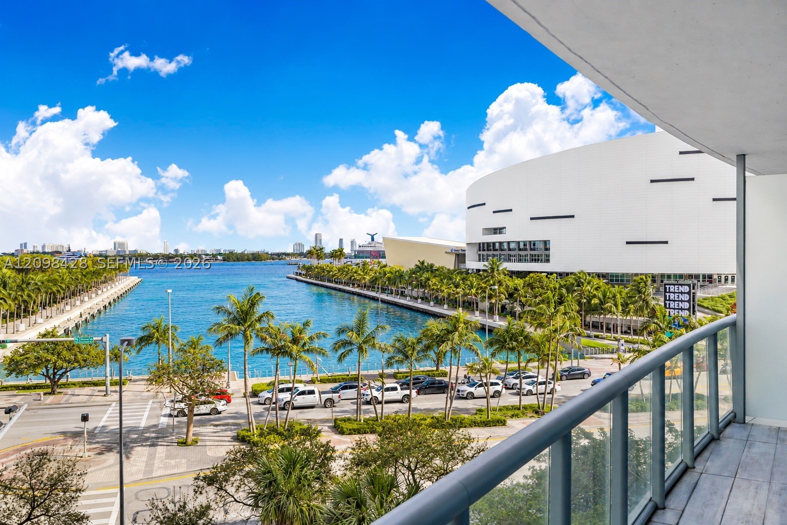 888 Biscayne Blvd #411, Miami FL 33132