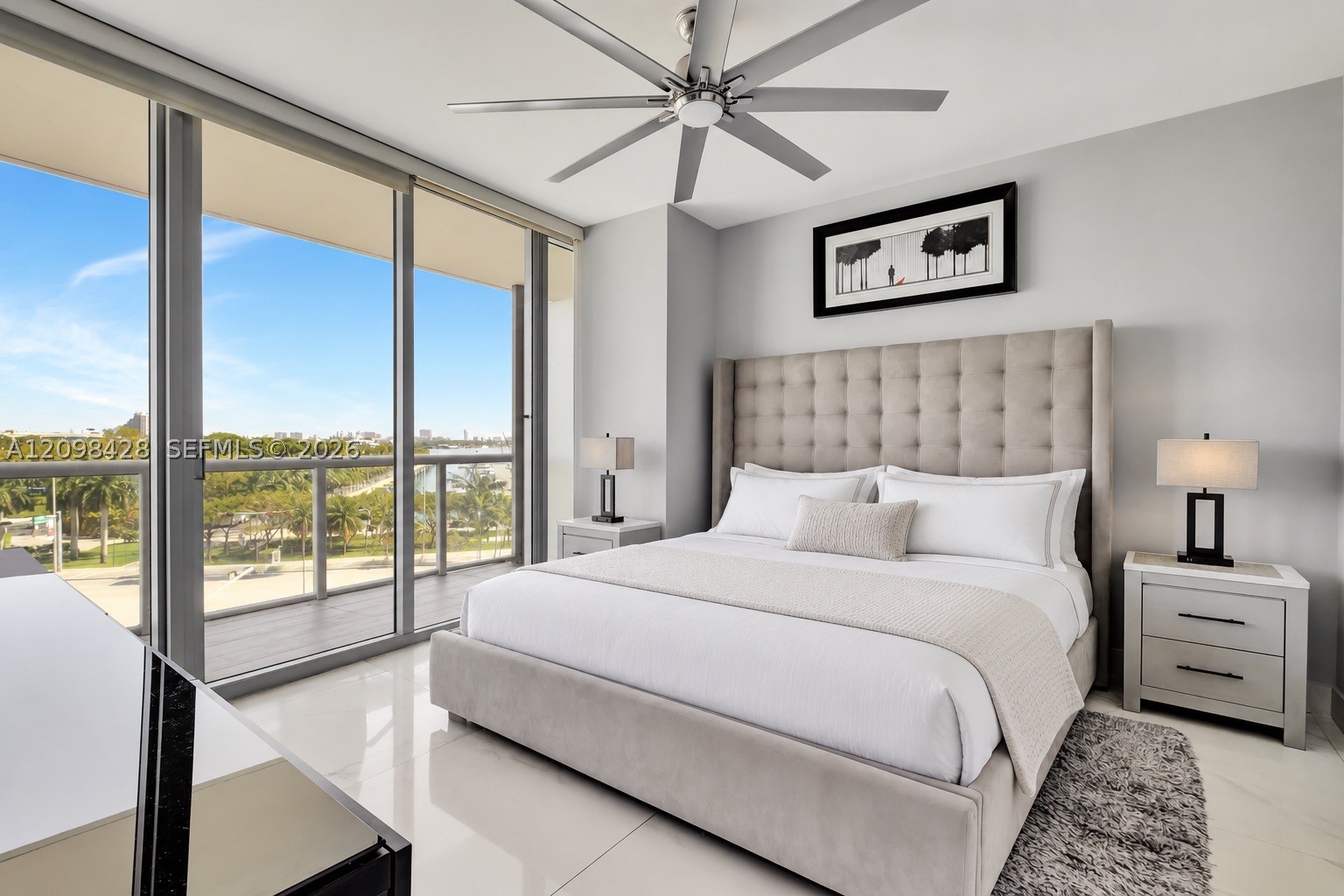 888 Biscayne Blvd #411, Miami FL 33132