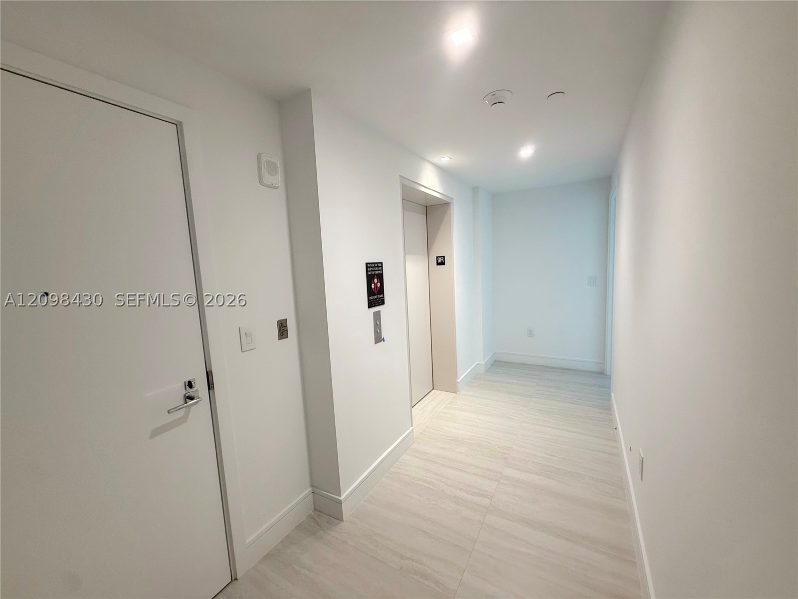 2411 Laguna Circle #901, North Miami FL 33181