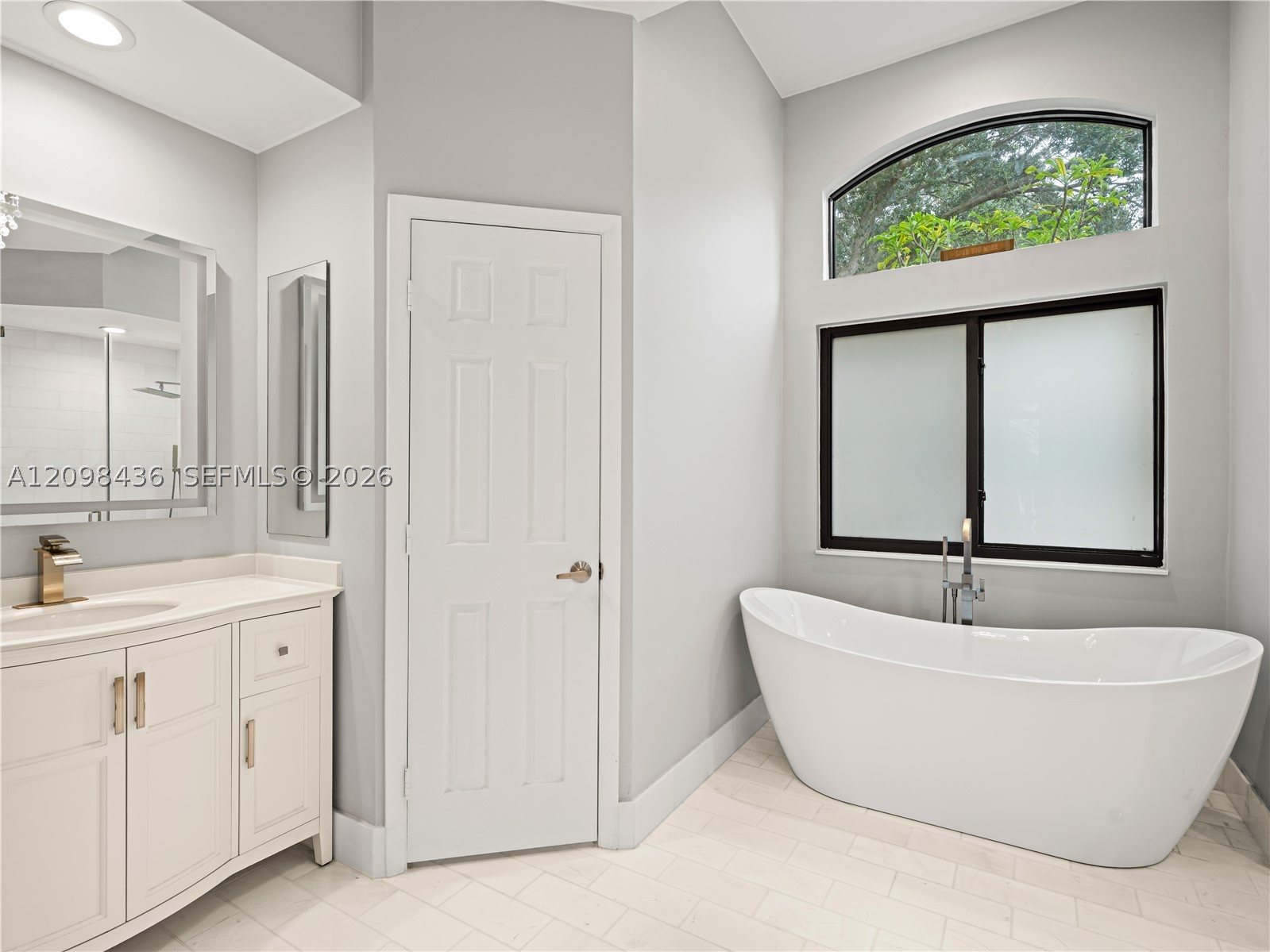 10938 Nashville Dr, Cooper City FL 33026