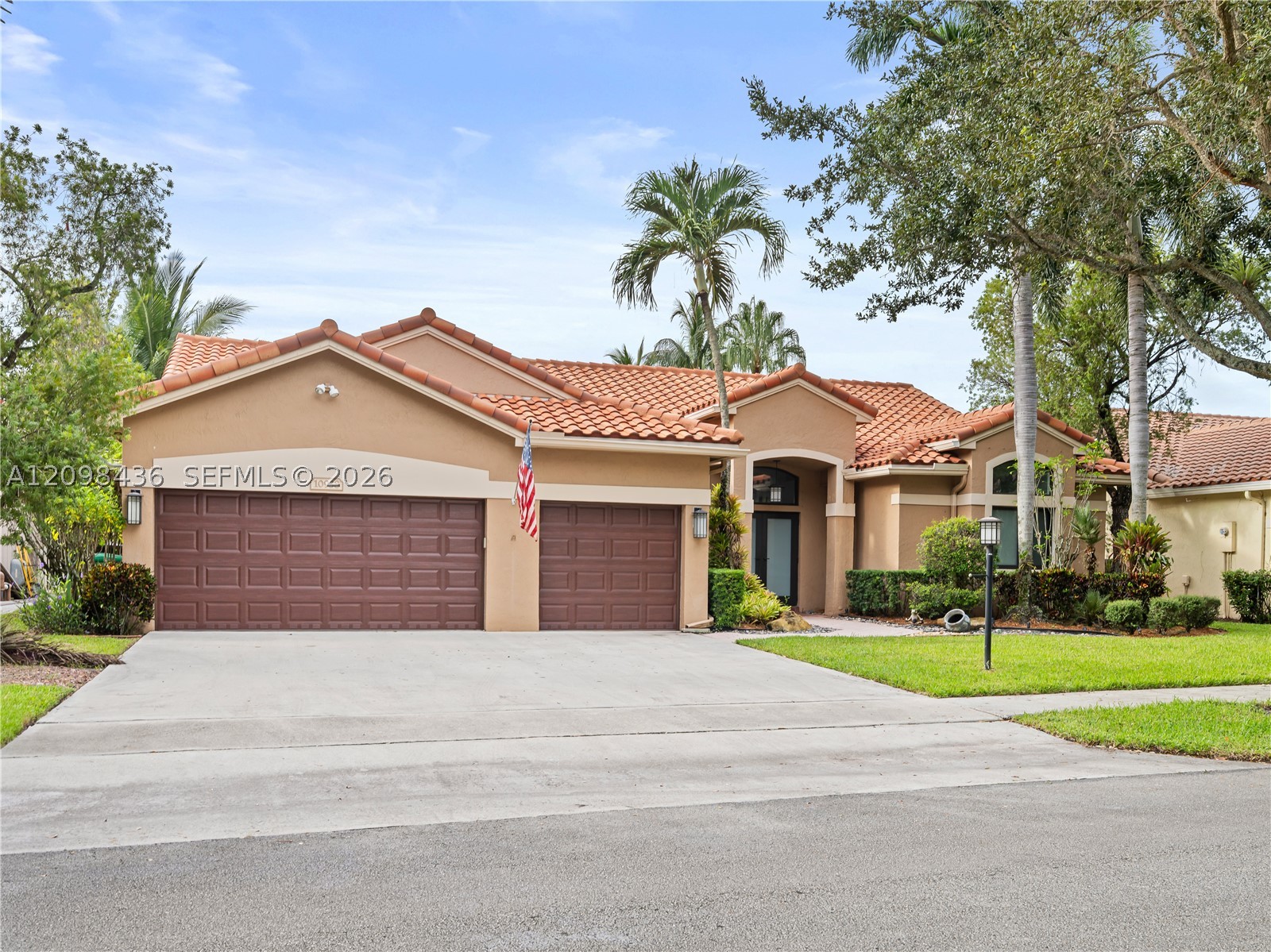 10938 Nashville Dr, Cooper City FL 33026