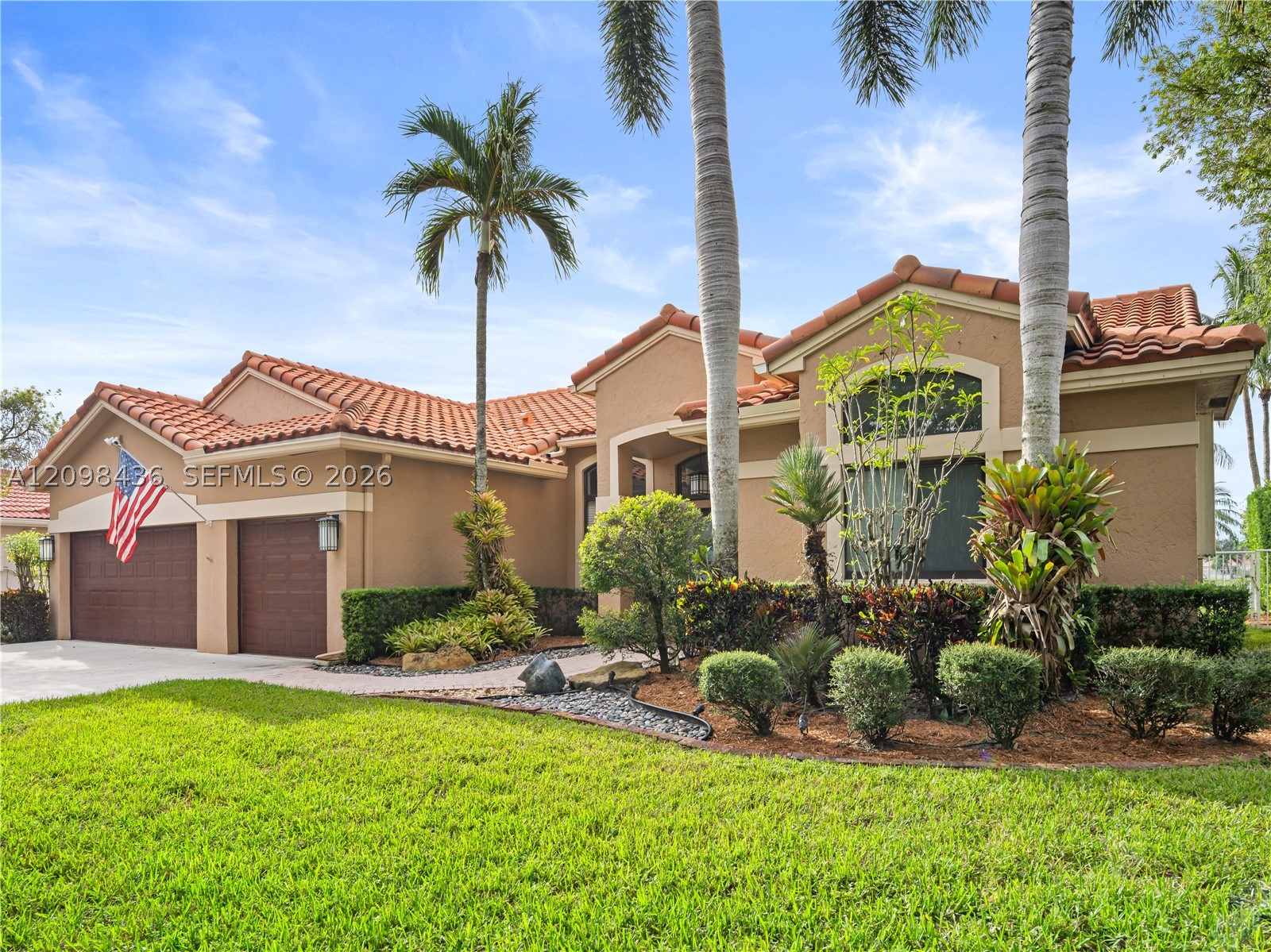 10938 Nashville Dr, Cooper City FL 33026