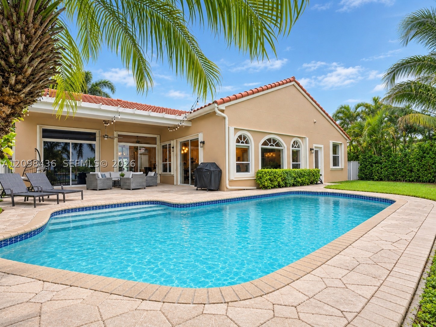 10938 Nashville Dr, Cooper City FL 33026
