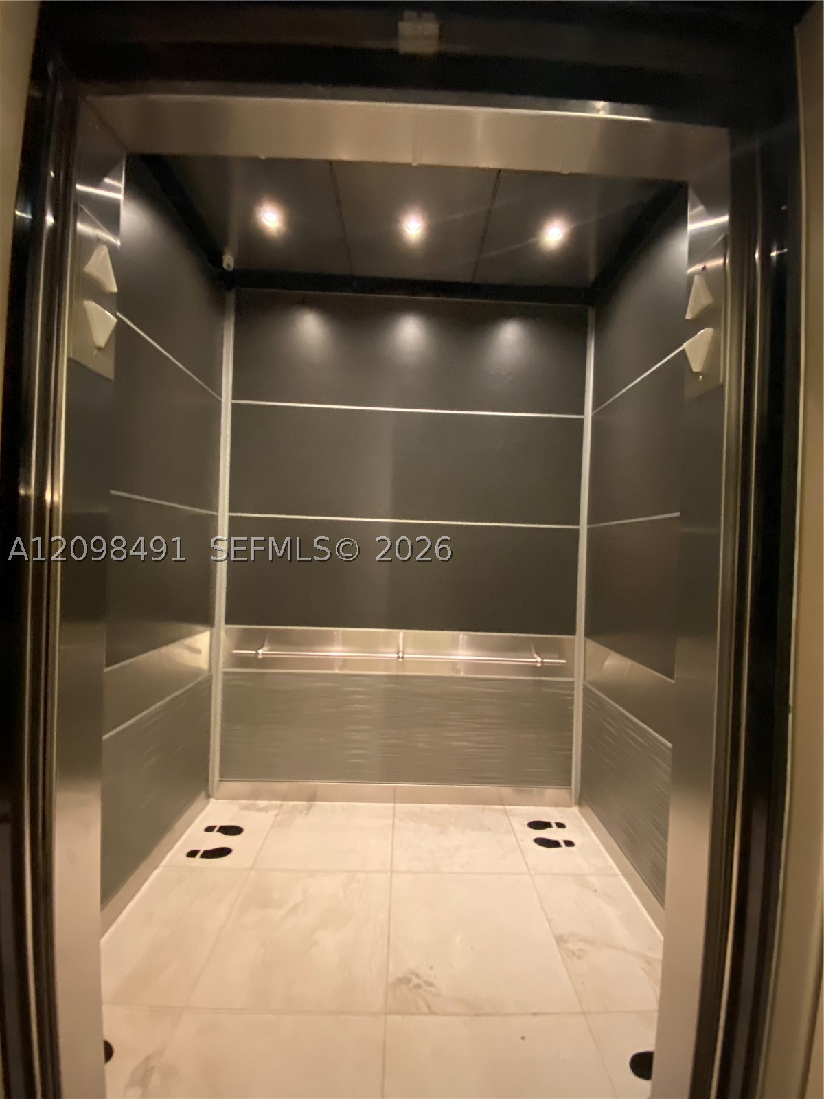 951 Brickell Ave #805, Miami FL 33131