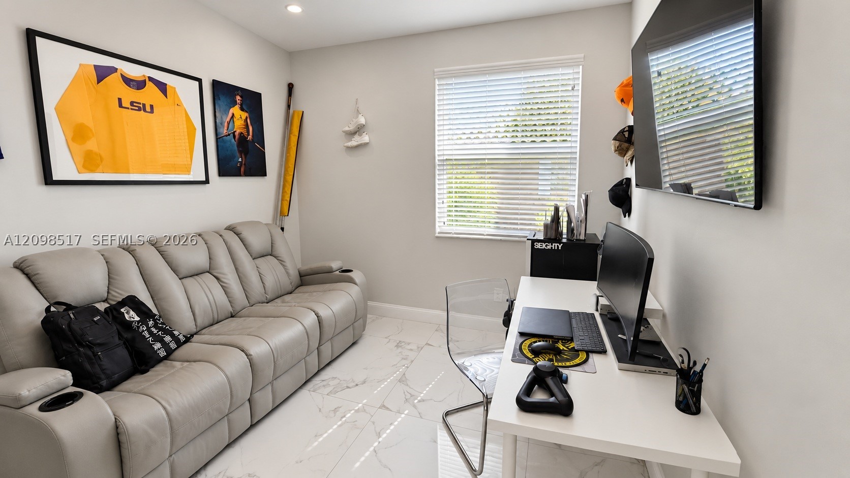 212 SW 179th Ave, Pembroke Pines FL 33029