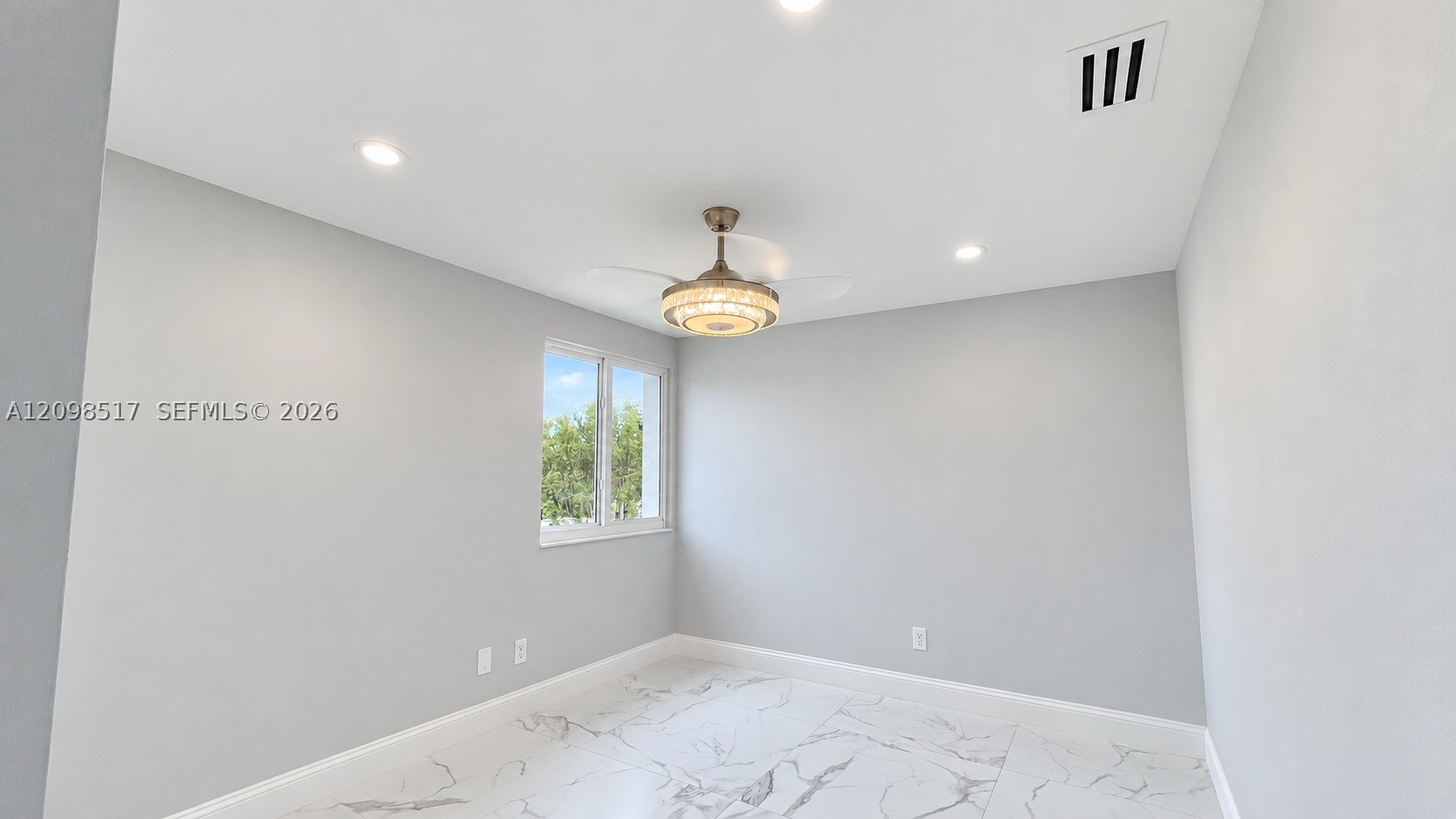 212 SW 179th Ave, Pembroke Pines FL 33029