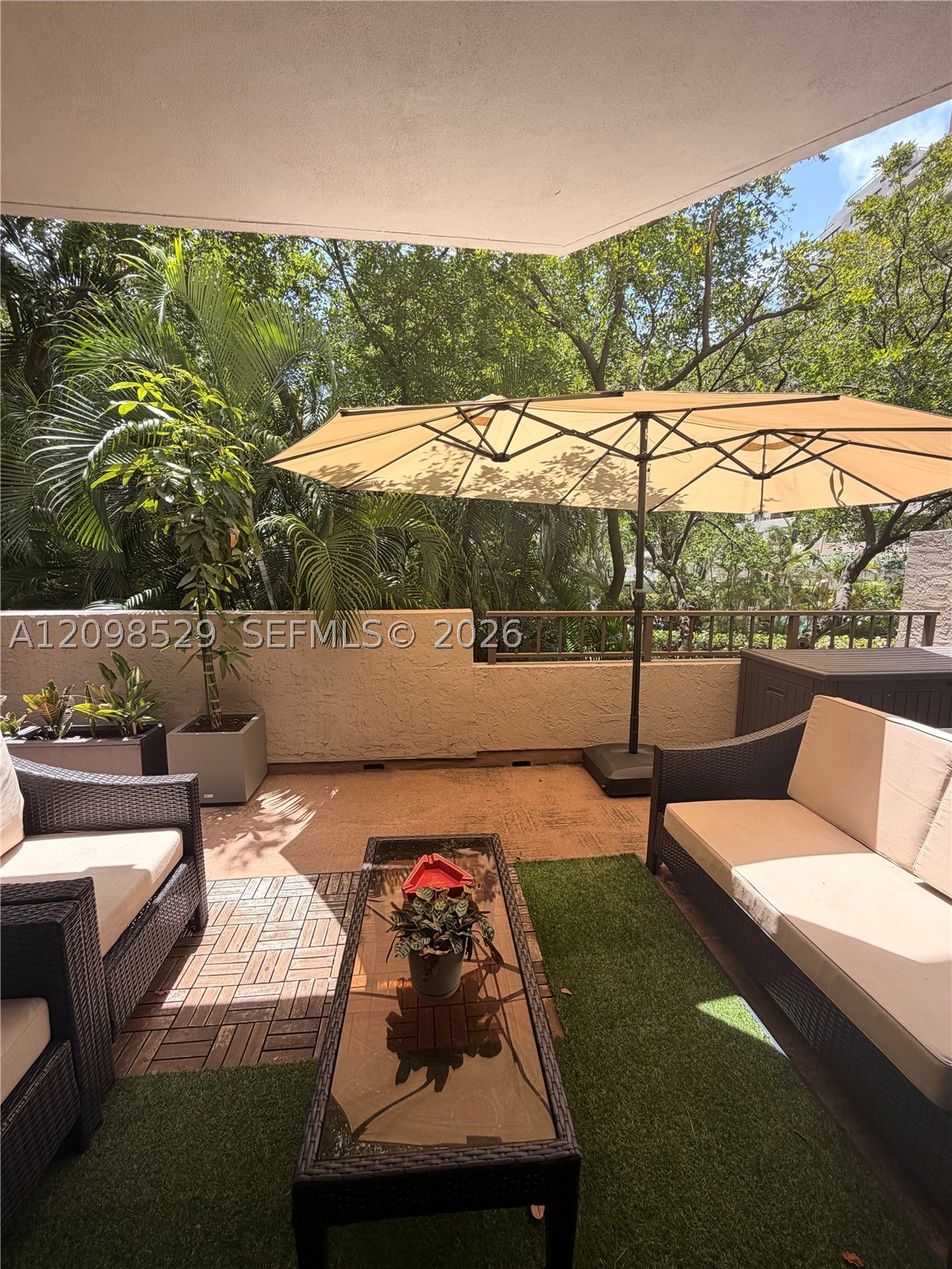 181 Crandon Blvd #109, Key Biscayne FL 33149