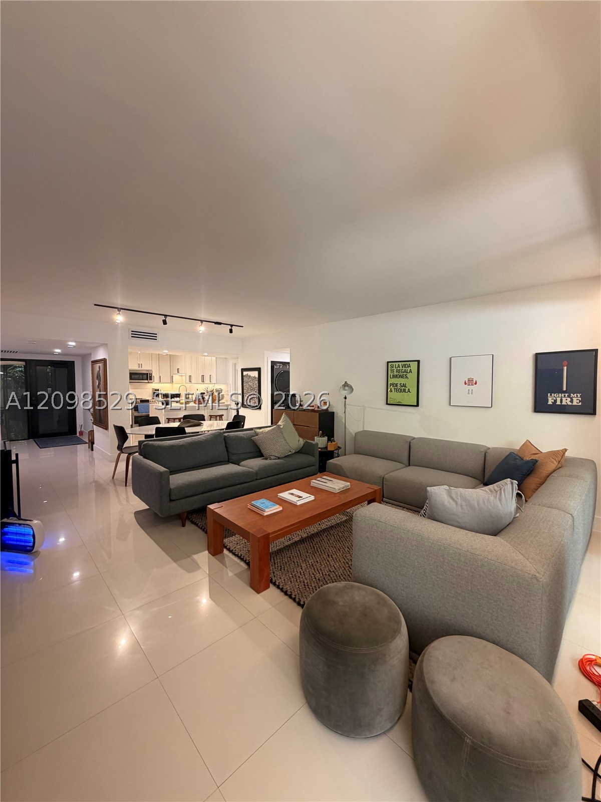 181 Crandon Blvd #109, Key Biscayne FL 33149