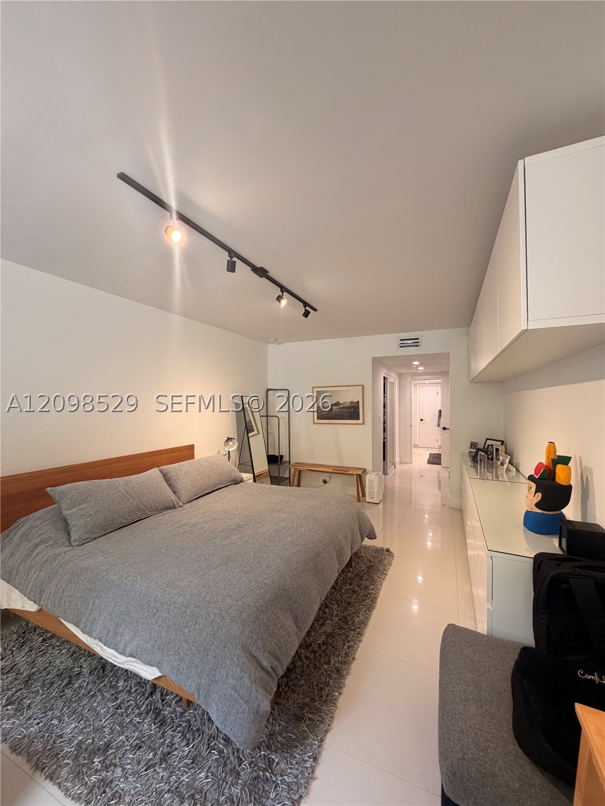 181 Crandon Blvd #109, Key Biscayne FL 33149