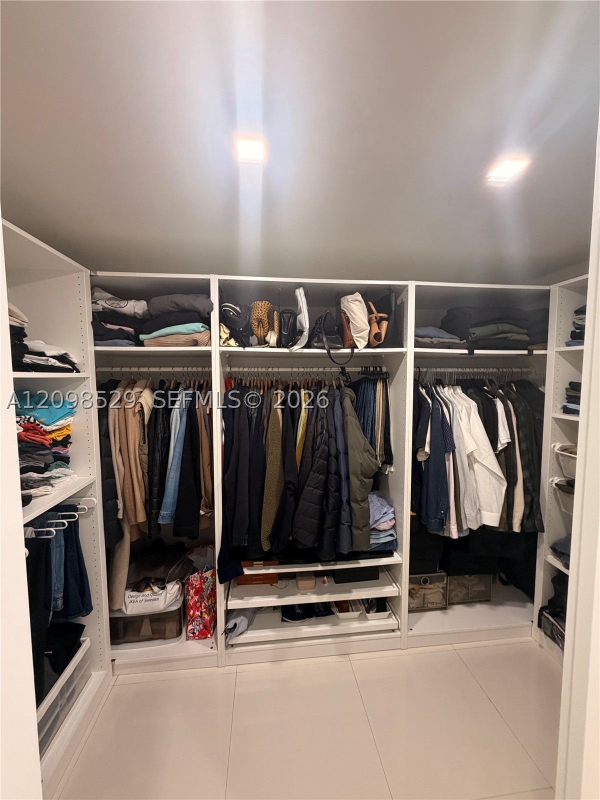 181 Crandon Blvd #109, Key Biscayne FL 33149