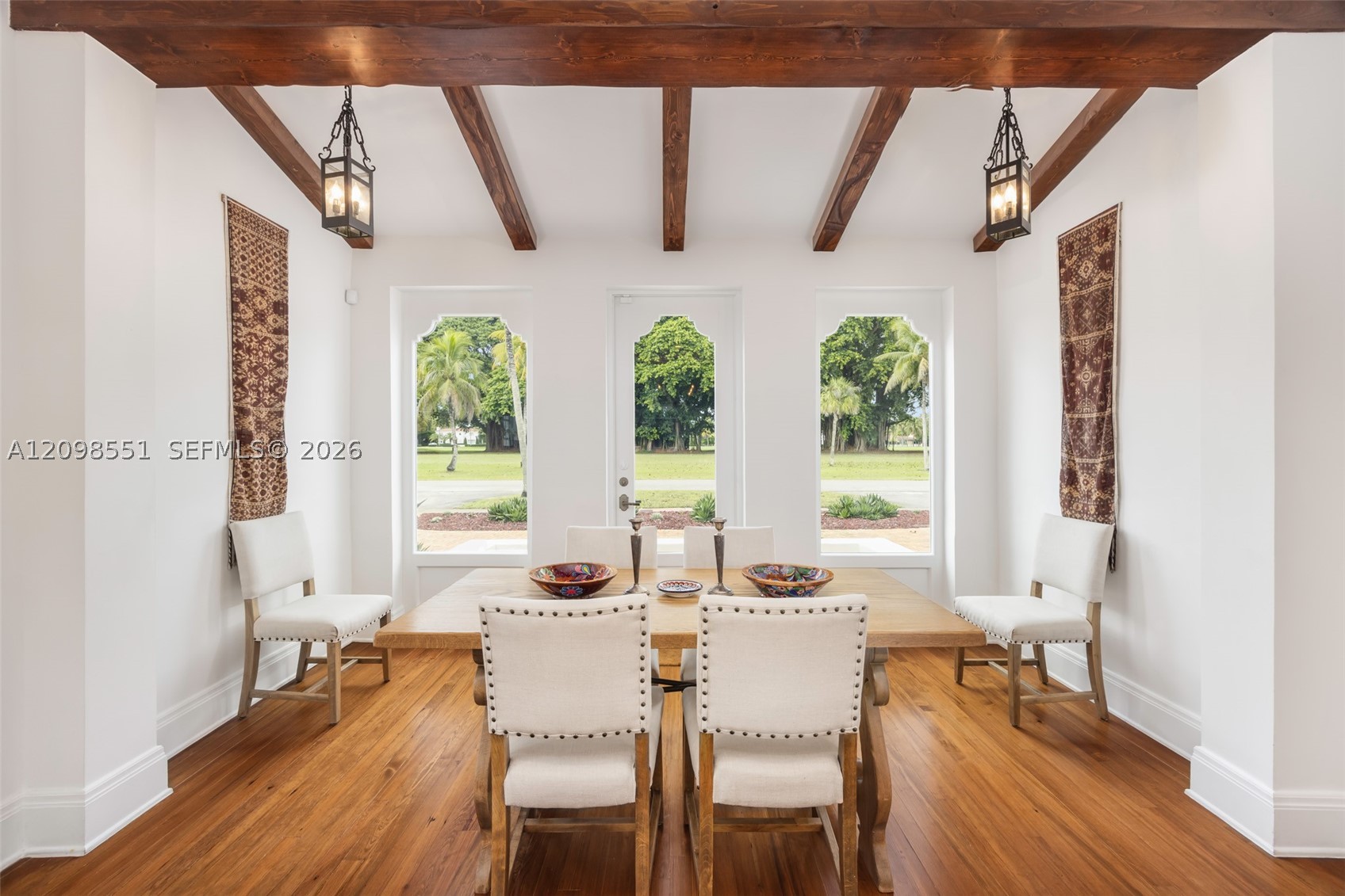 1234 S Greenway Dr, Coral Gables FL 33134