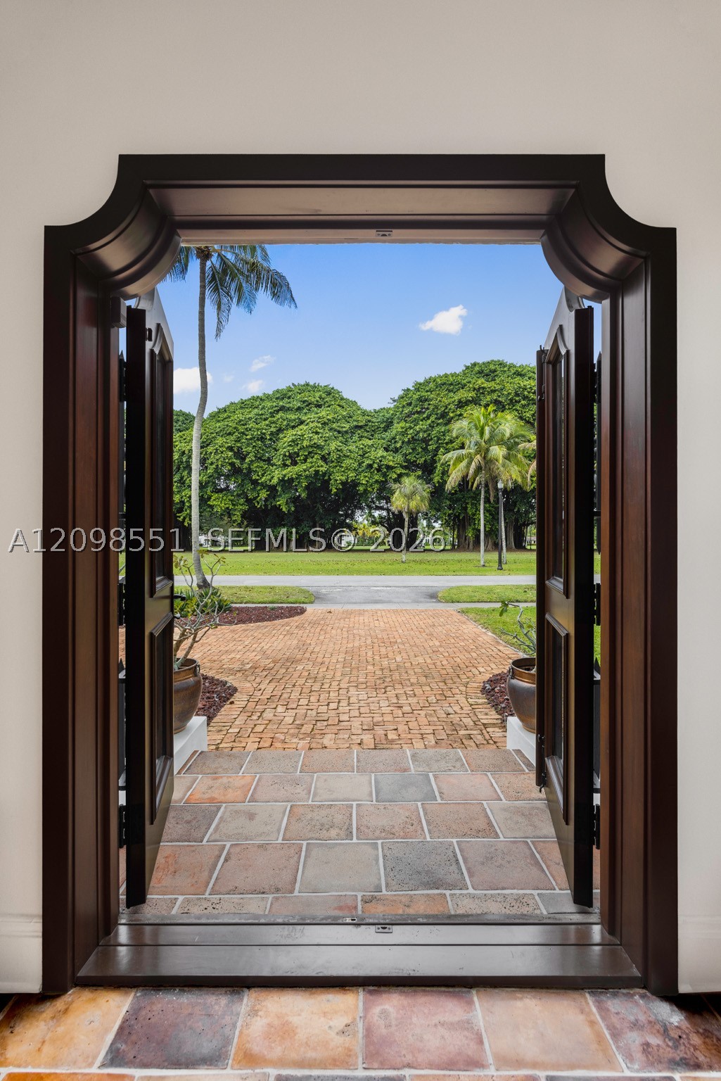 1234 S Greenway Dr, Coral Gables FL 33134