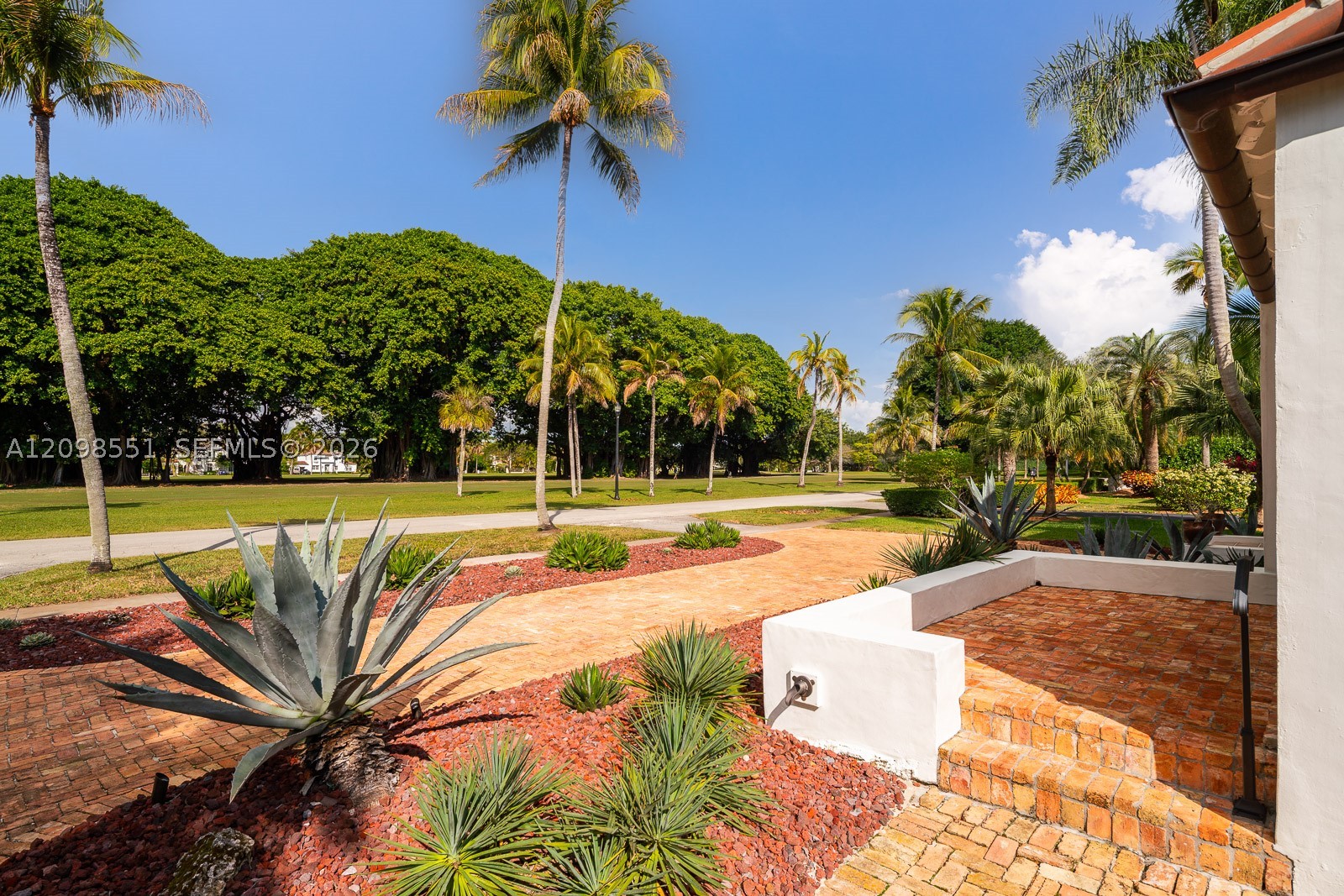 1234 S Greenway Dr, Coral Gables FL 33134