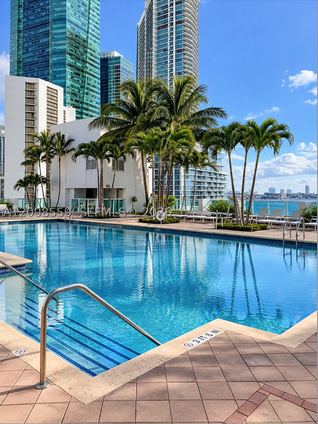 41 SE 5th Street #514, Miami FL 33131