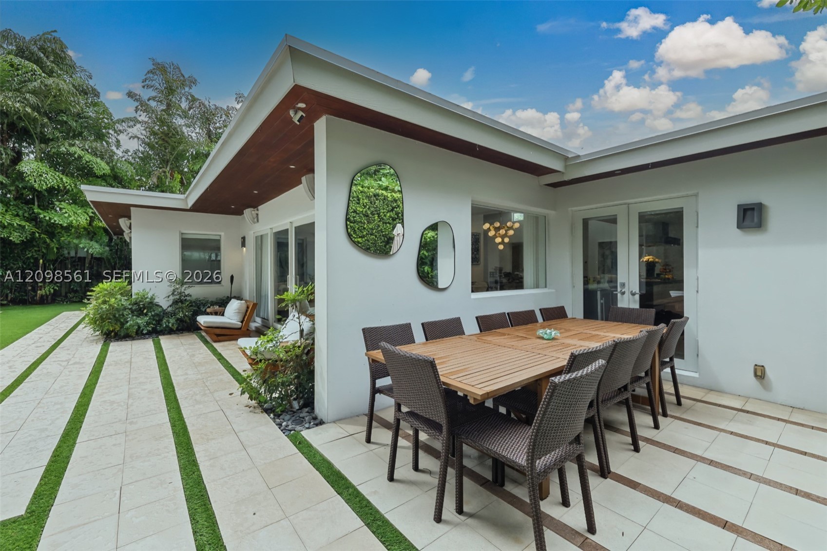 5815 N Bay Rd, Miami Beach FL 33140