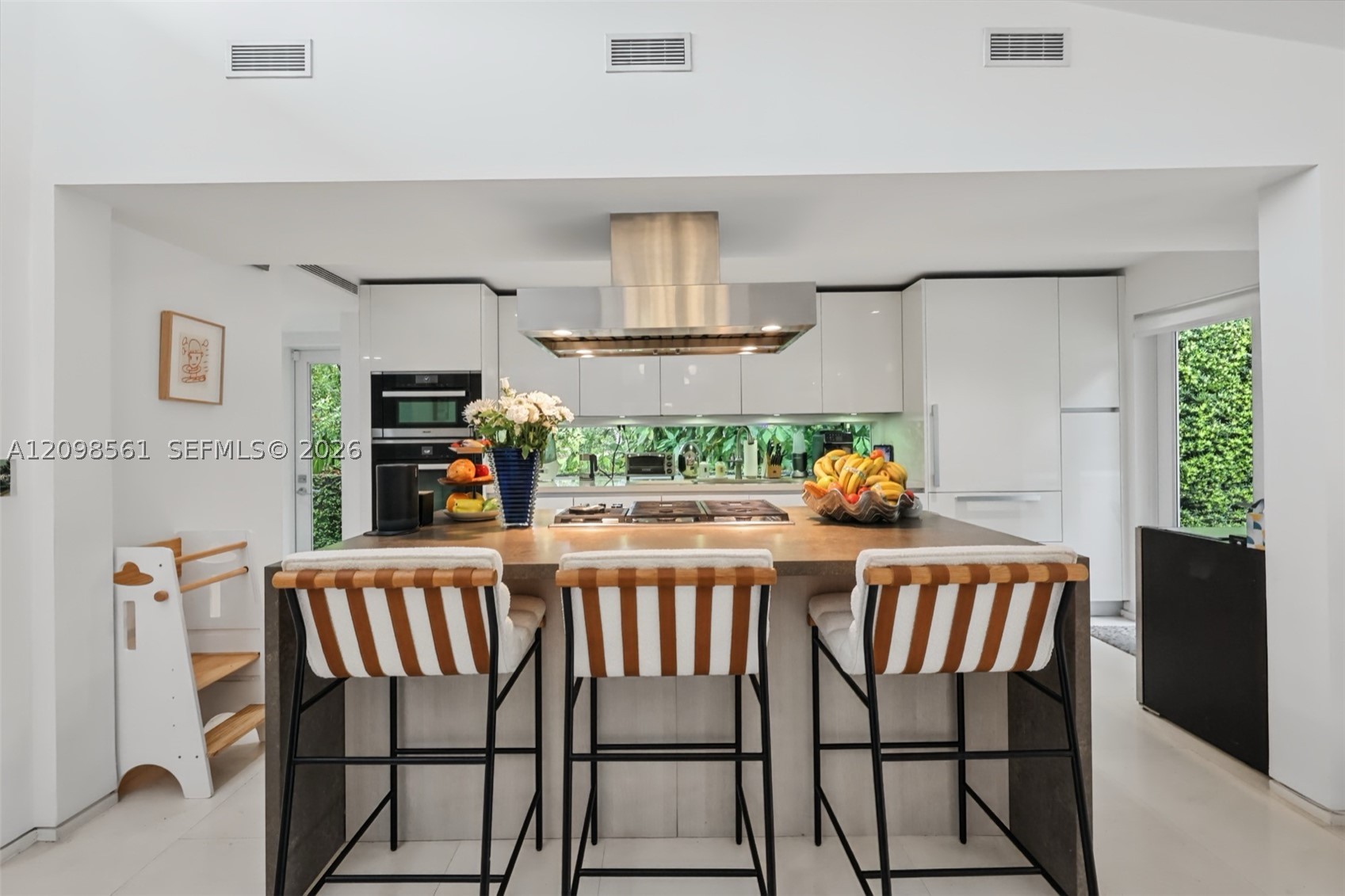 5815 N Bay Rd, Miami Beach FL 33140