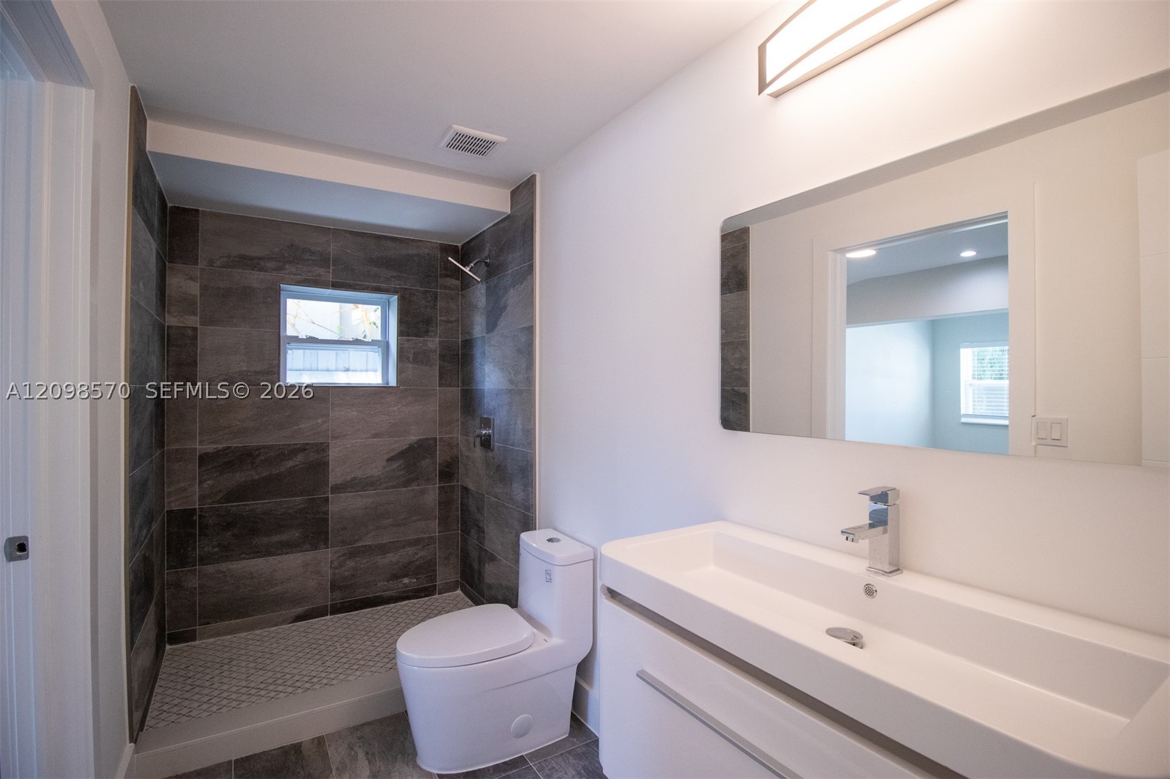 1321 NE 14th St, Fort Lauderdale FL 33304