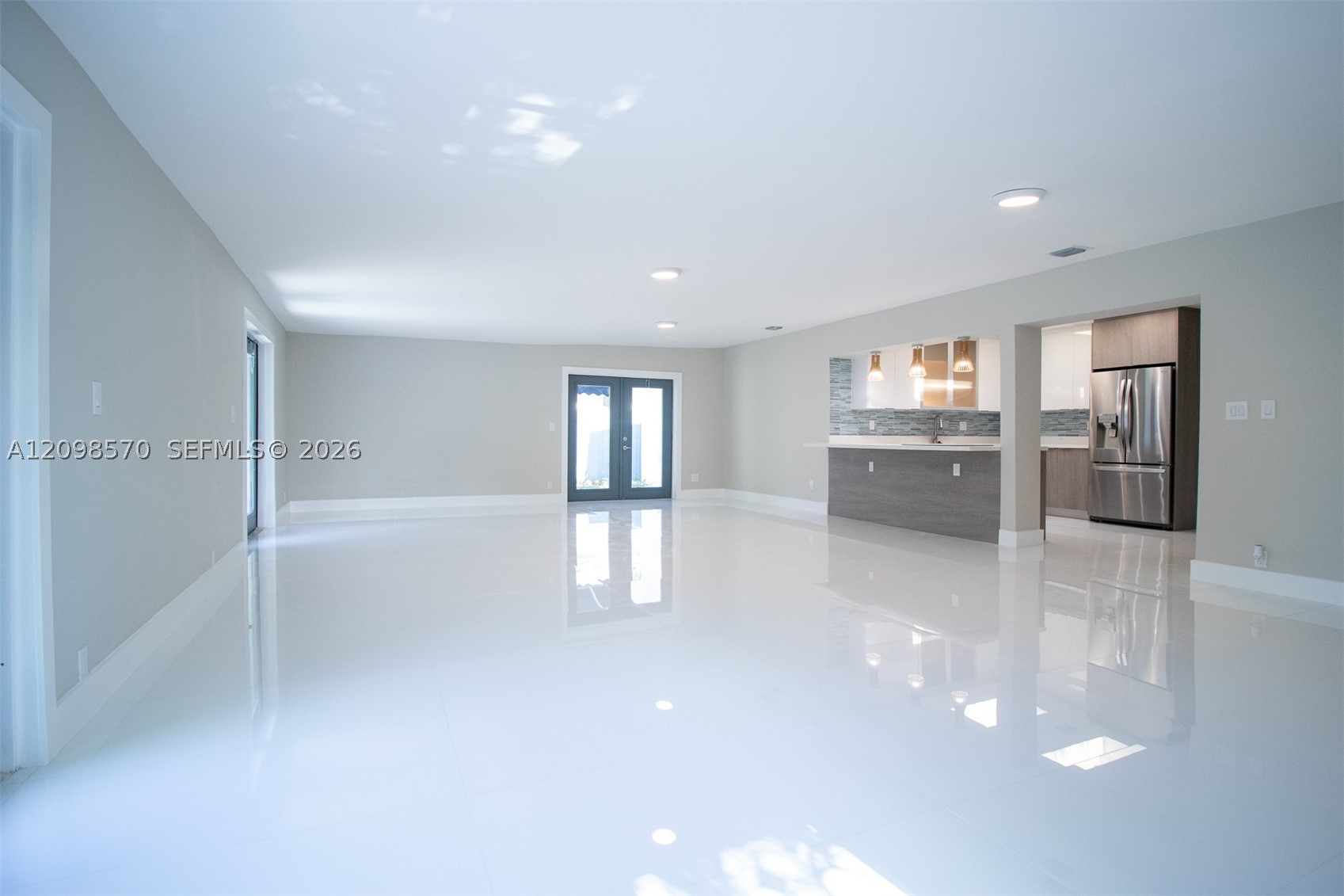 1321 NE 14th St, Fort Lauderdale FL 33304