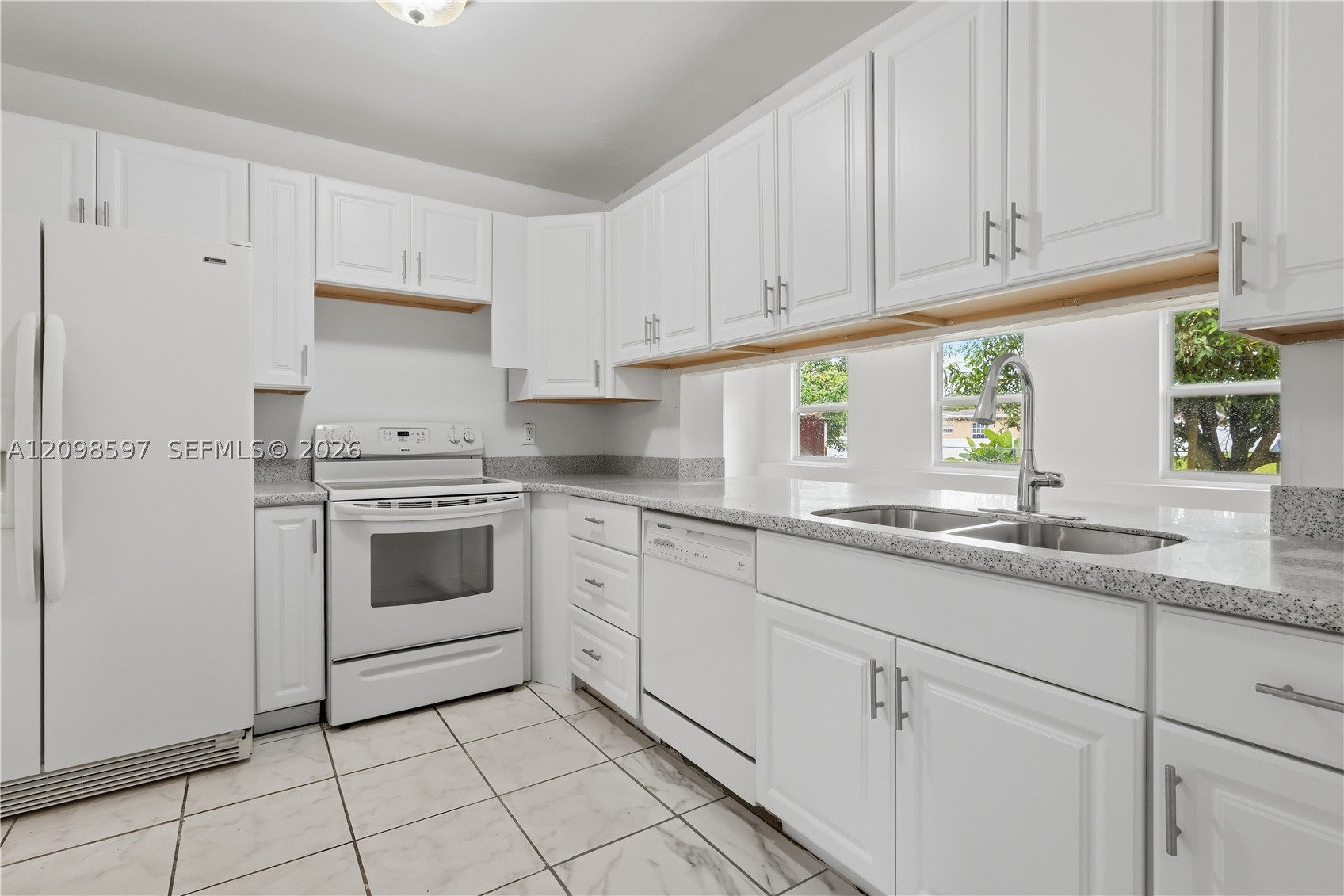 3476 NW 23rd Ct, Lauderdale Lakes FL 33311