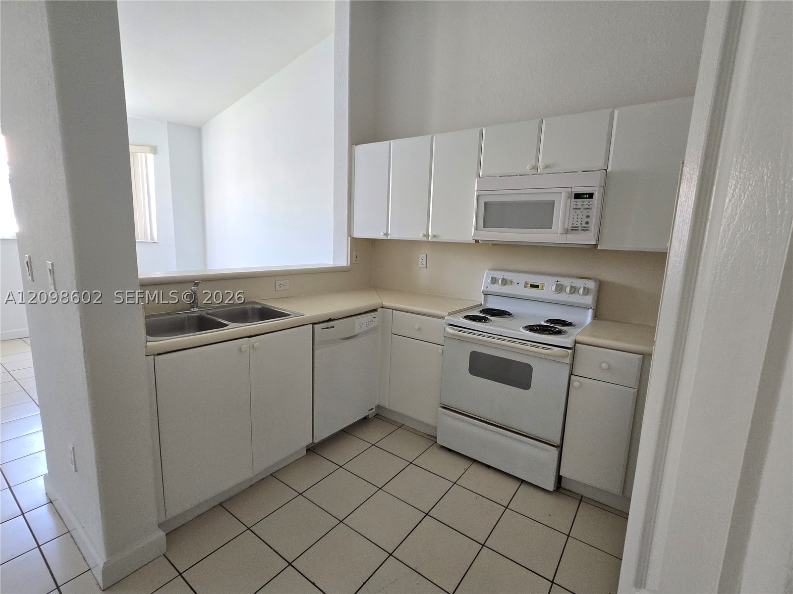 1661 SE 29th Ct #200, Homestead FL 33035