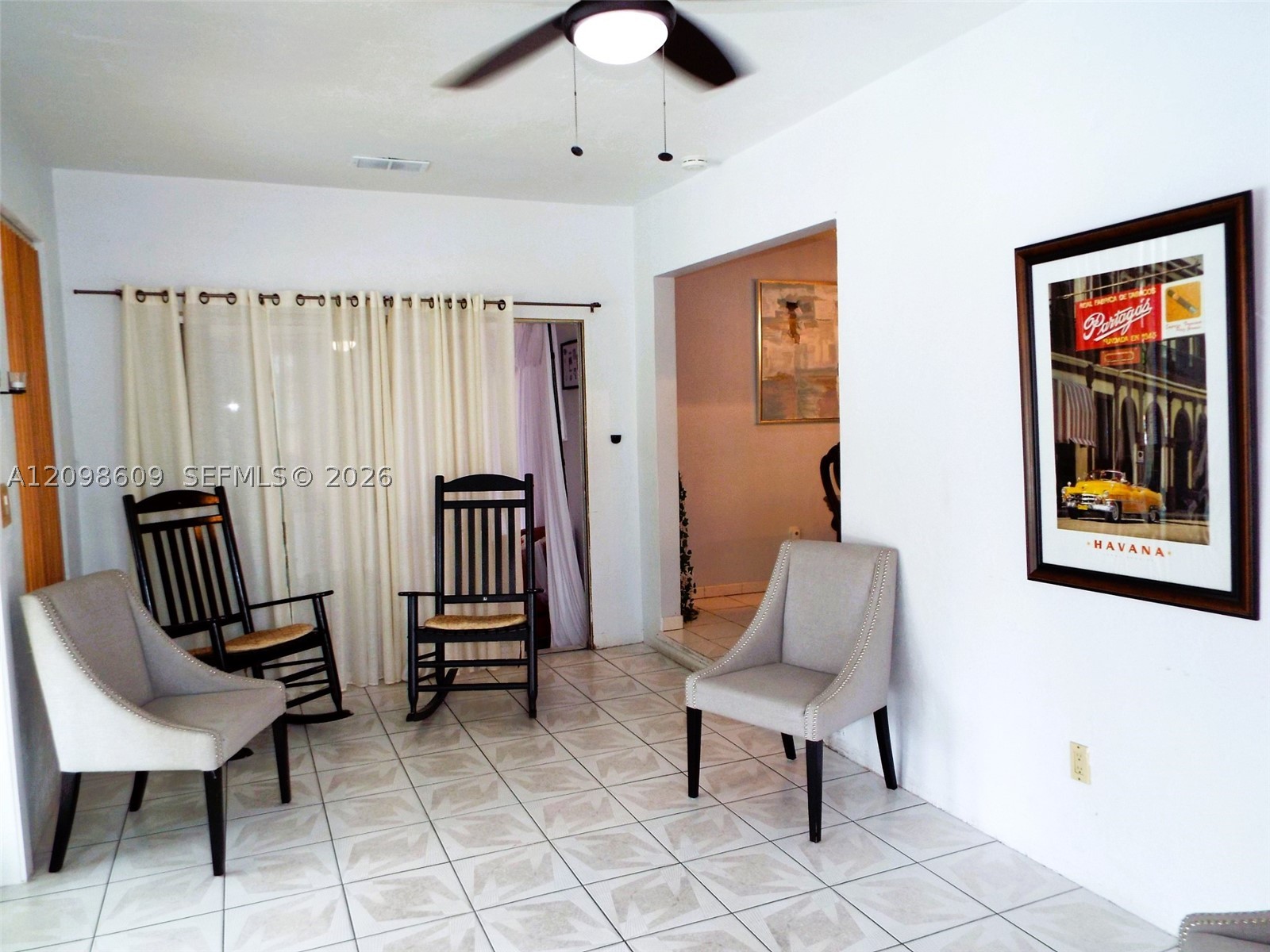 285 NW 48th Pl, Miami FL 33126