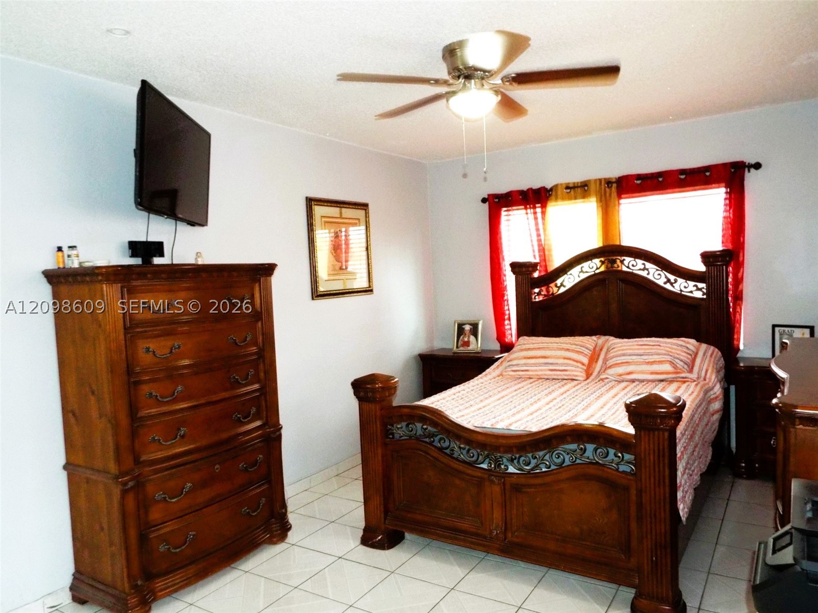 285 NW 48th Pl, Miami FL 33126