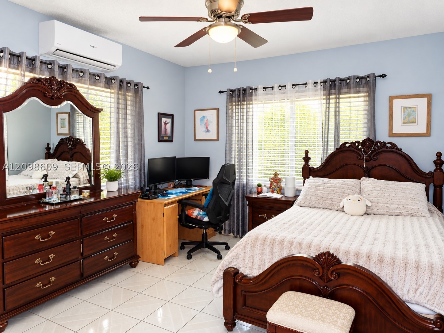 285 NW 48th Pl, Miami FL 33126