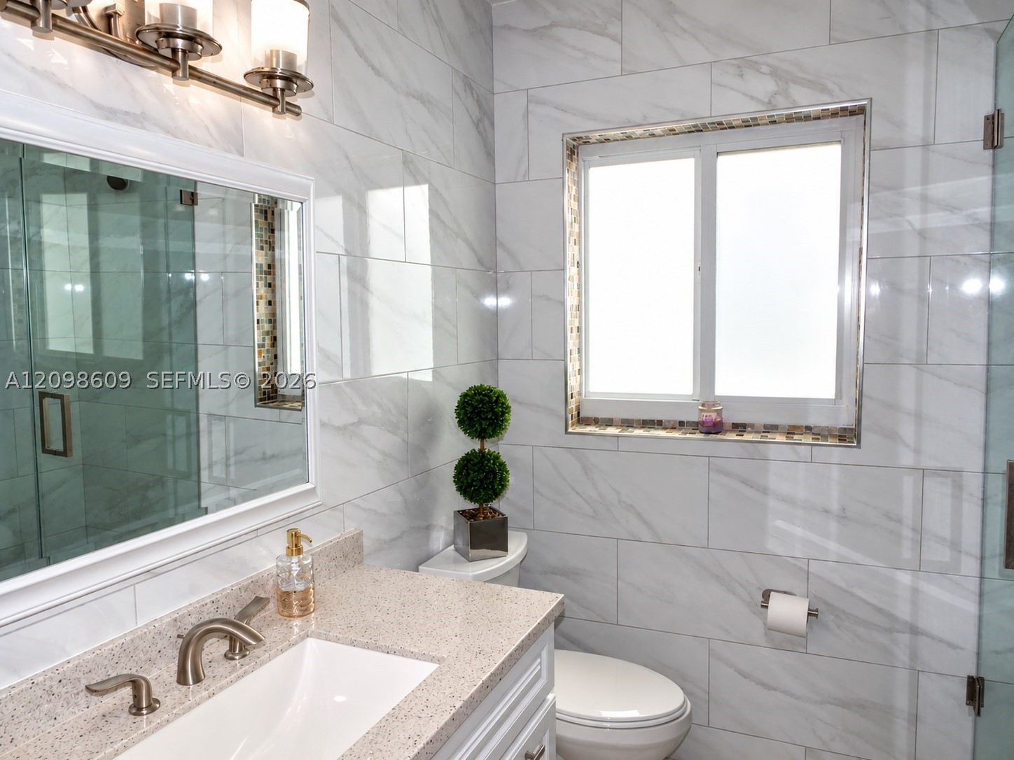 285 NW 48th Pl, Miami FL 33126