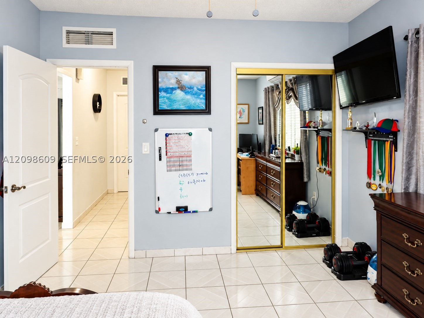 285 NW 48th Pl, Miami FL 33126