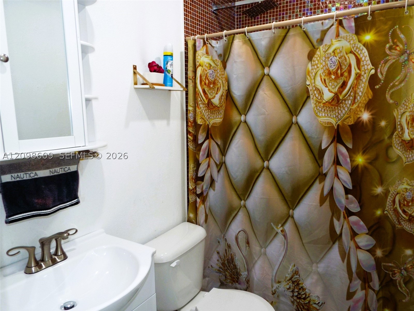 285 NW 48th Pl, Miami FL 33126