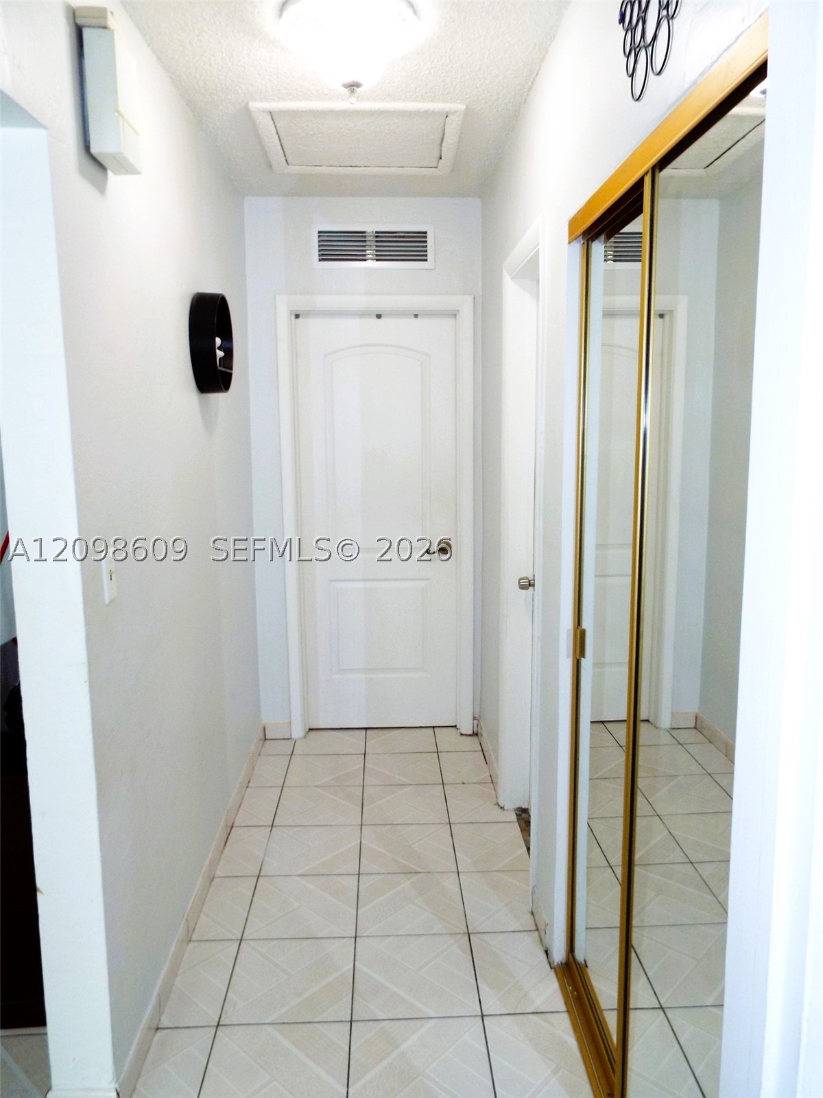 285 NW 48th Pl, Miami FL 33126