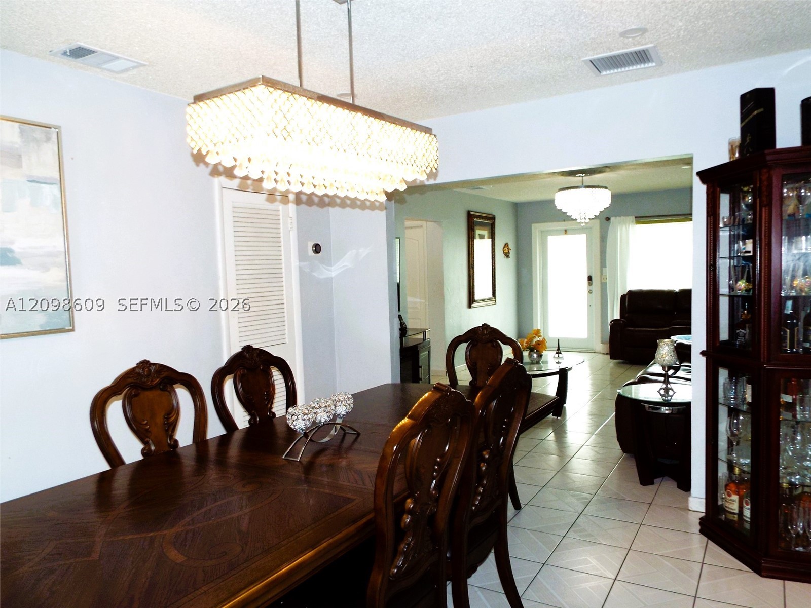 285 NW 48th Pl, Miami FL 33126