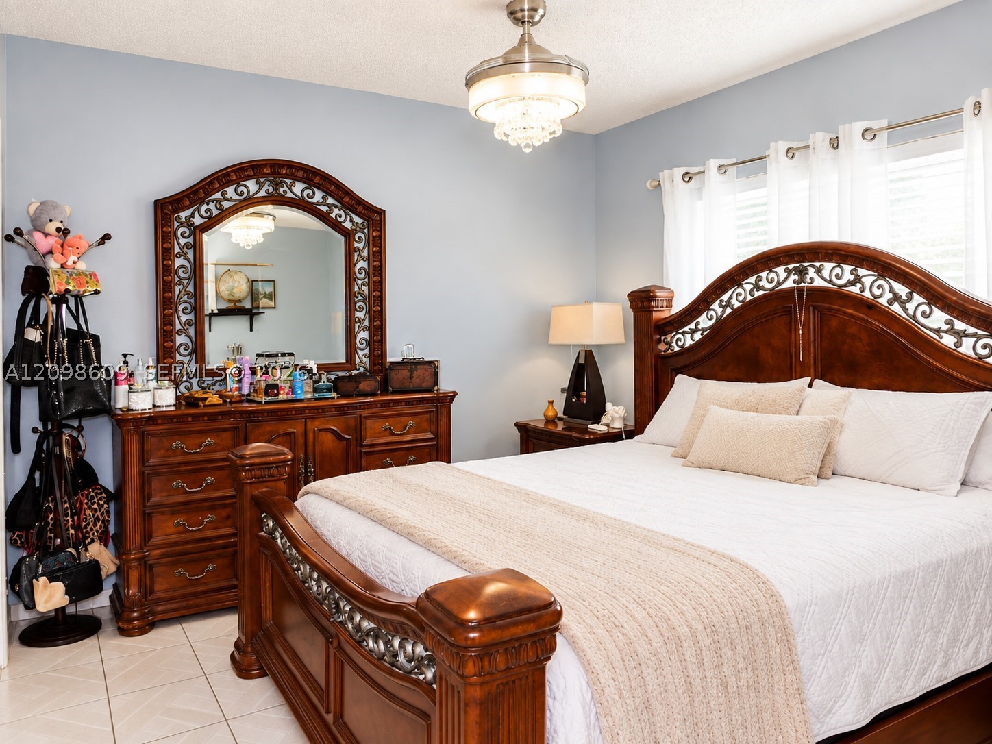 285 NW 48th Pl, Miami FL 33126