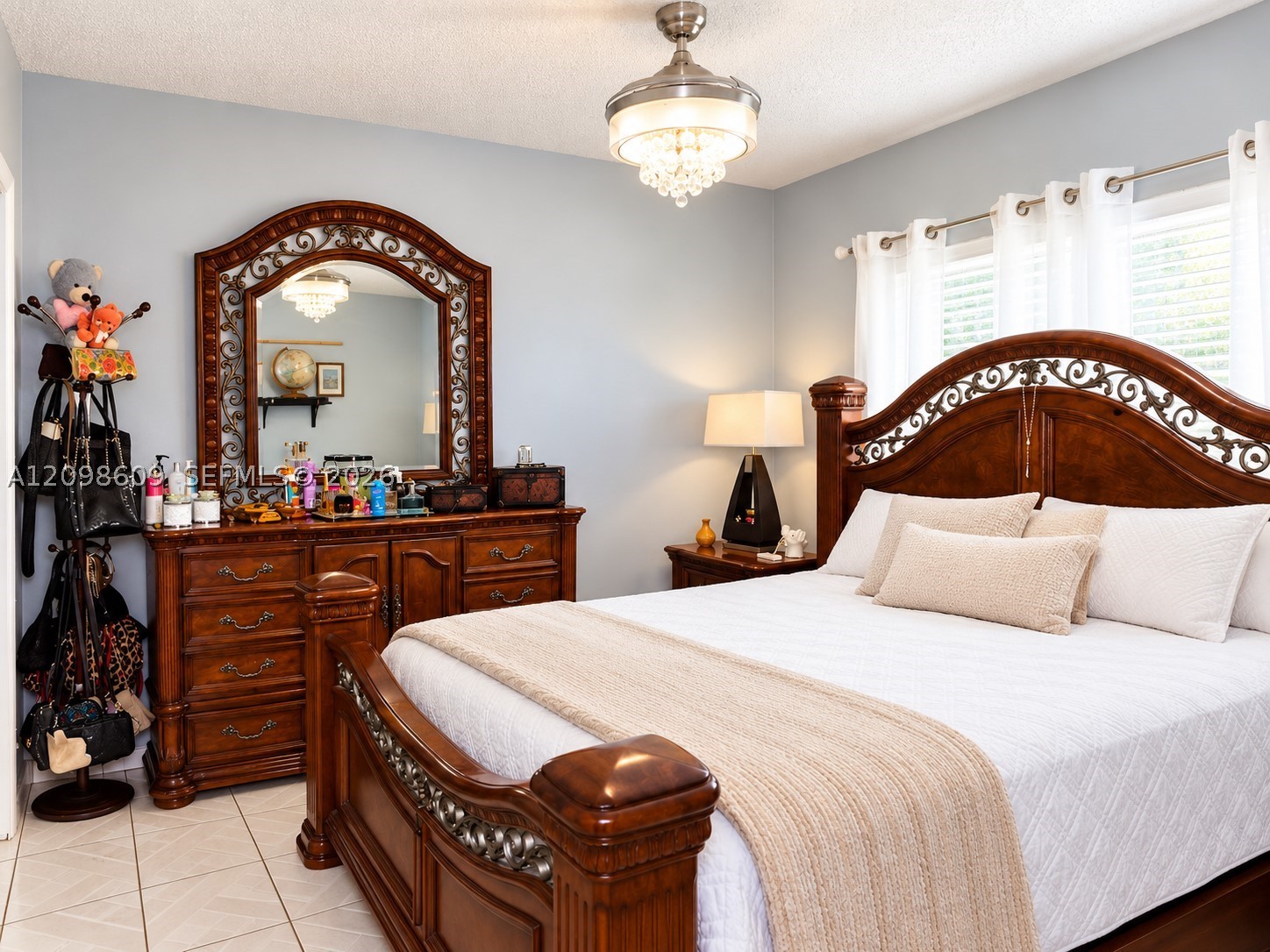 285 NW 48th Pl, Miami FL 33126