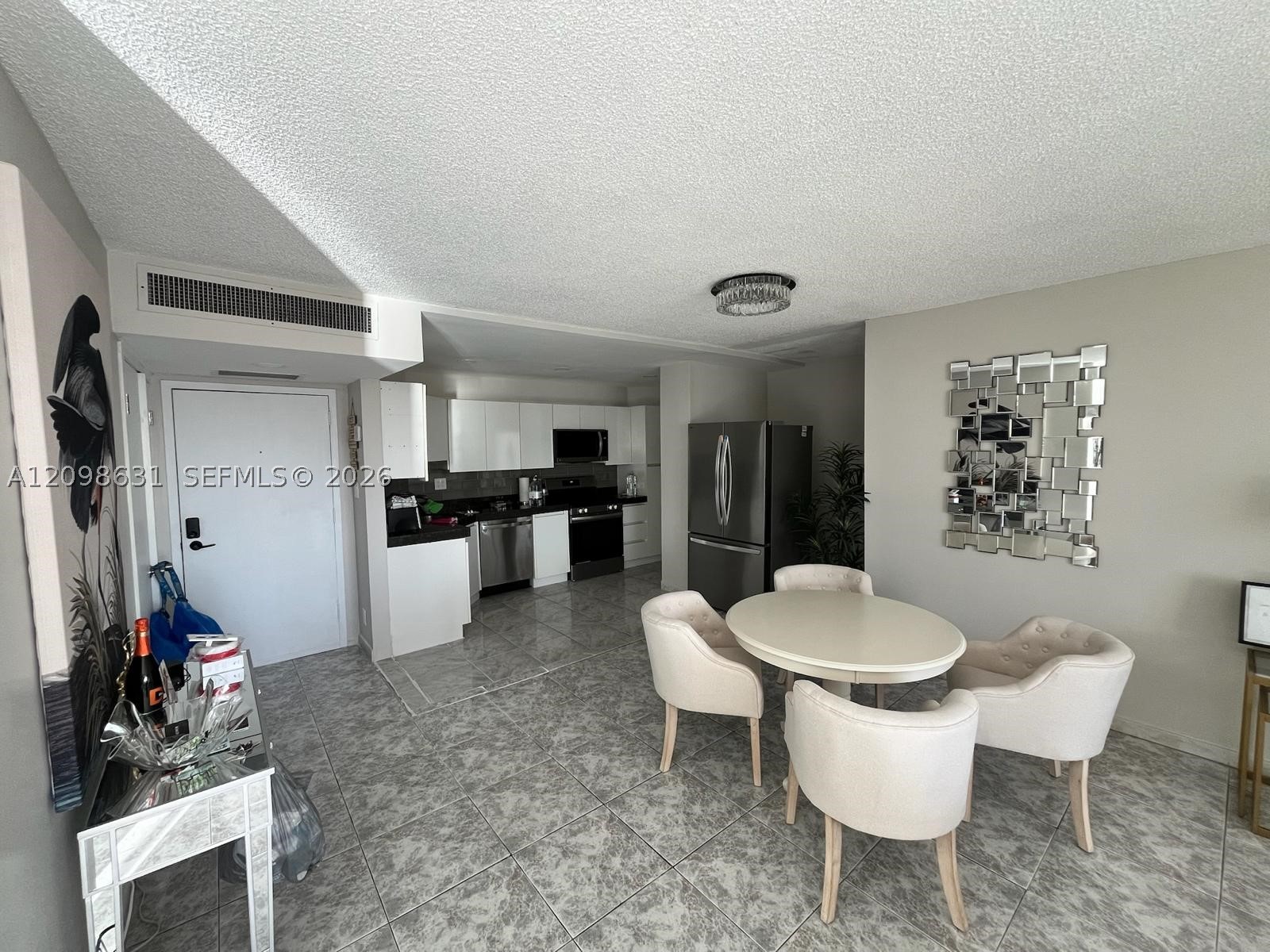100 Golden Isles Dr #909, Hallandale Beach FL 33009