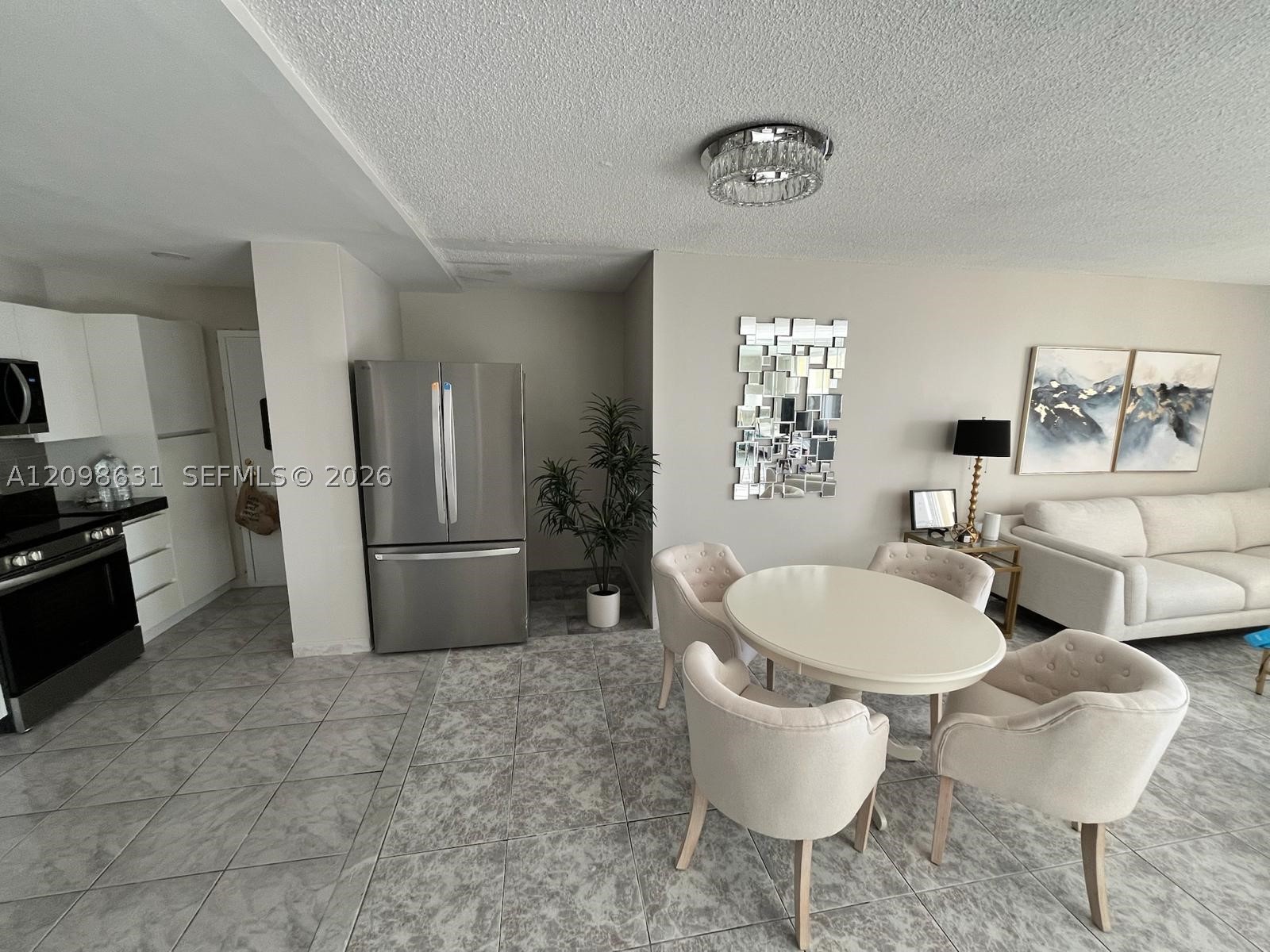 100 Golden Isles Dr #909, Hallandale Beach FL 33009