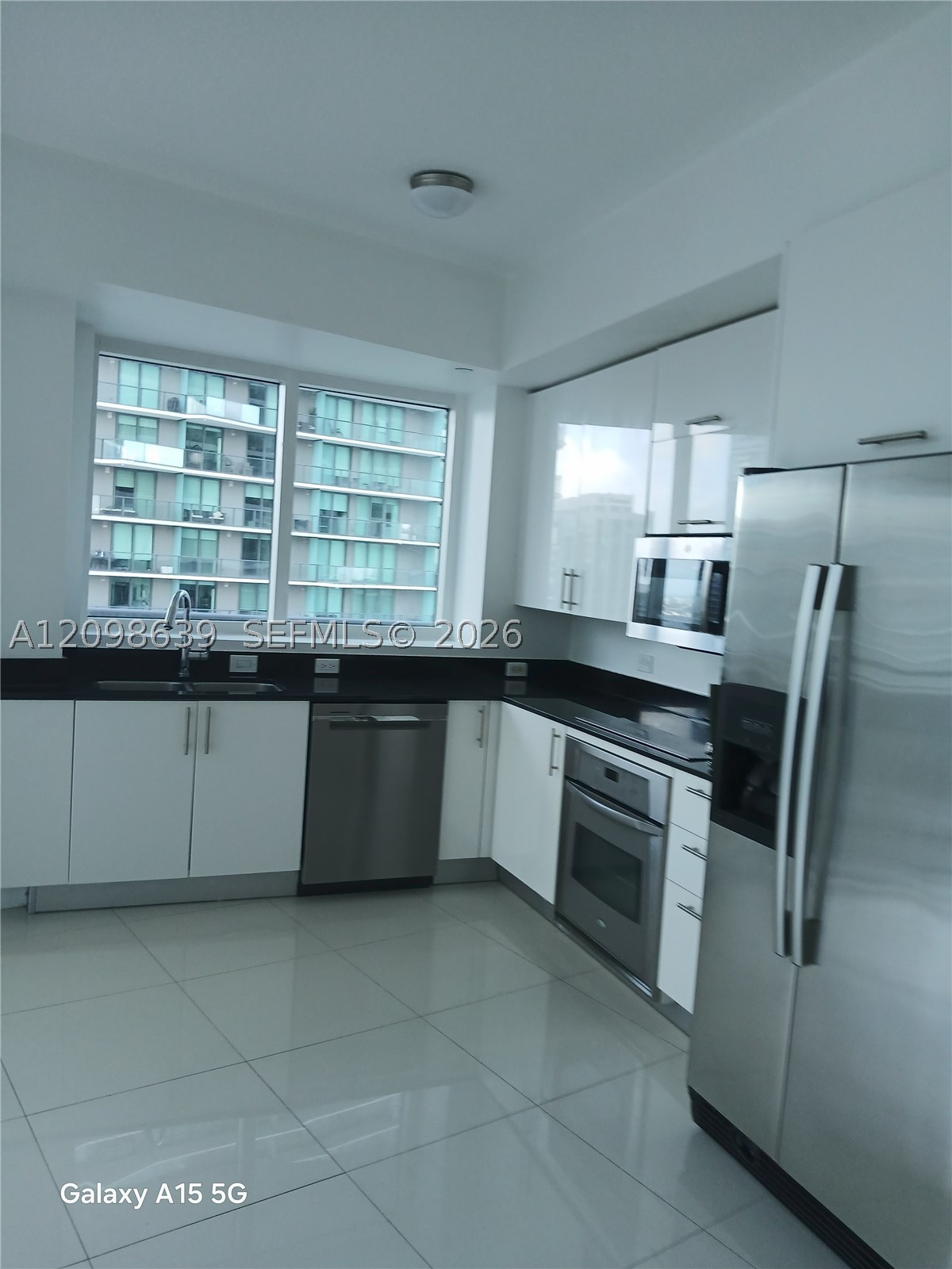 60 SW 13th St #2824, Miami FL 33130