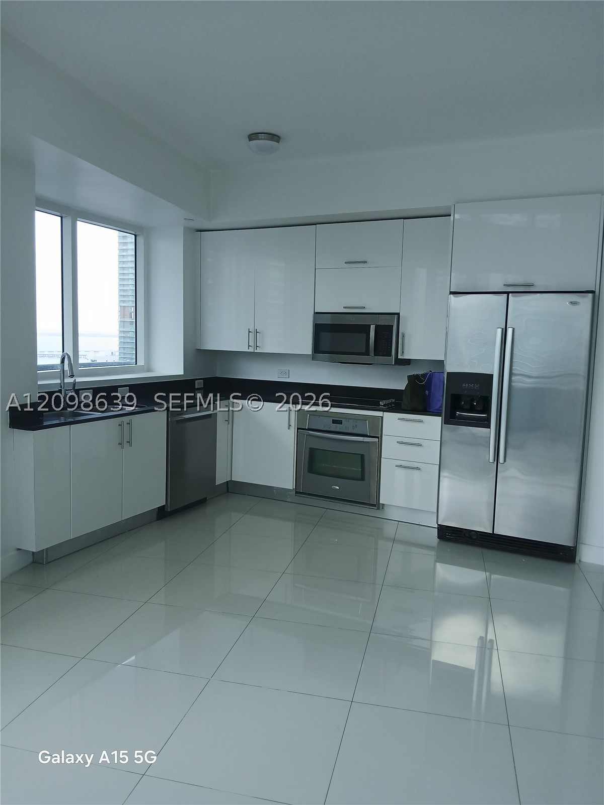 60 SW 13th St #2824, Miami FL 33130