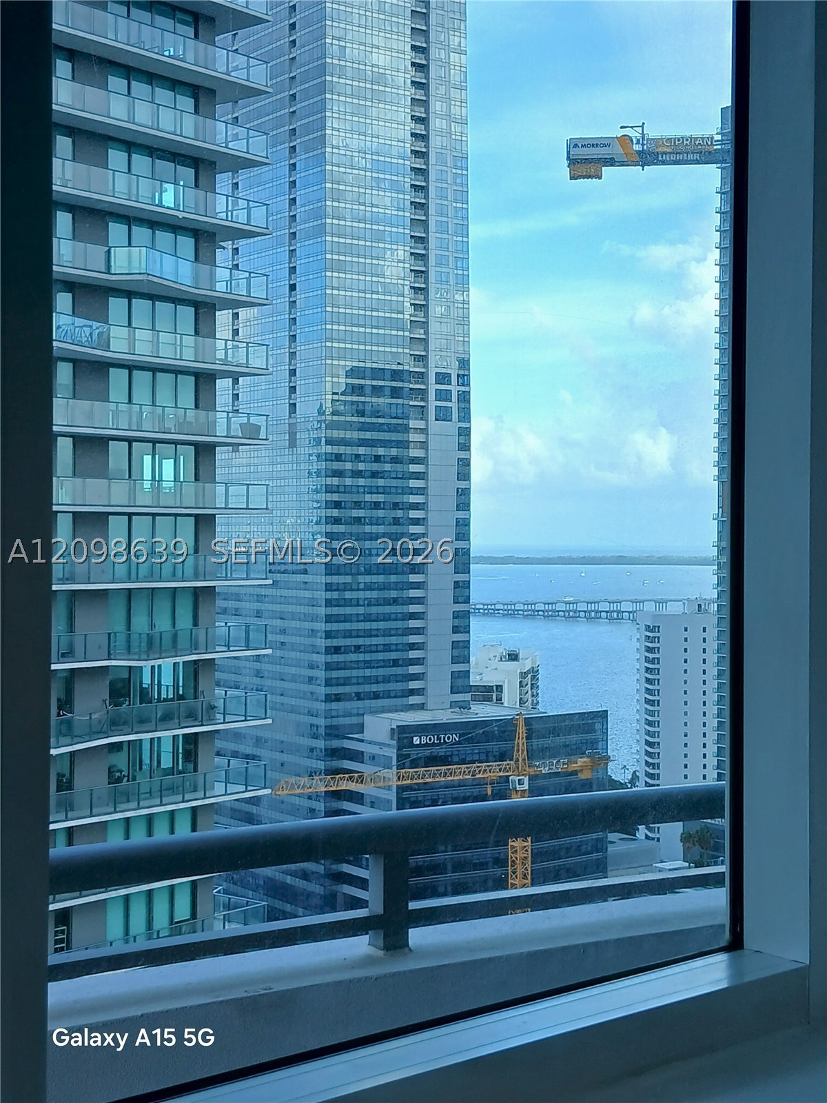 60 SW 13th St #2824, Miami FL 33130
