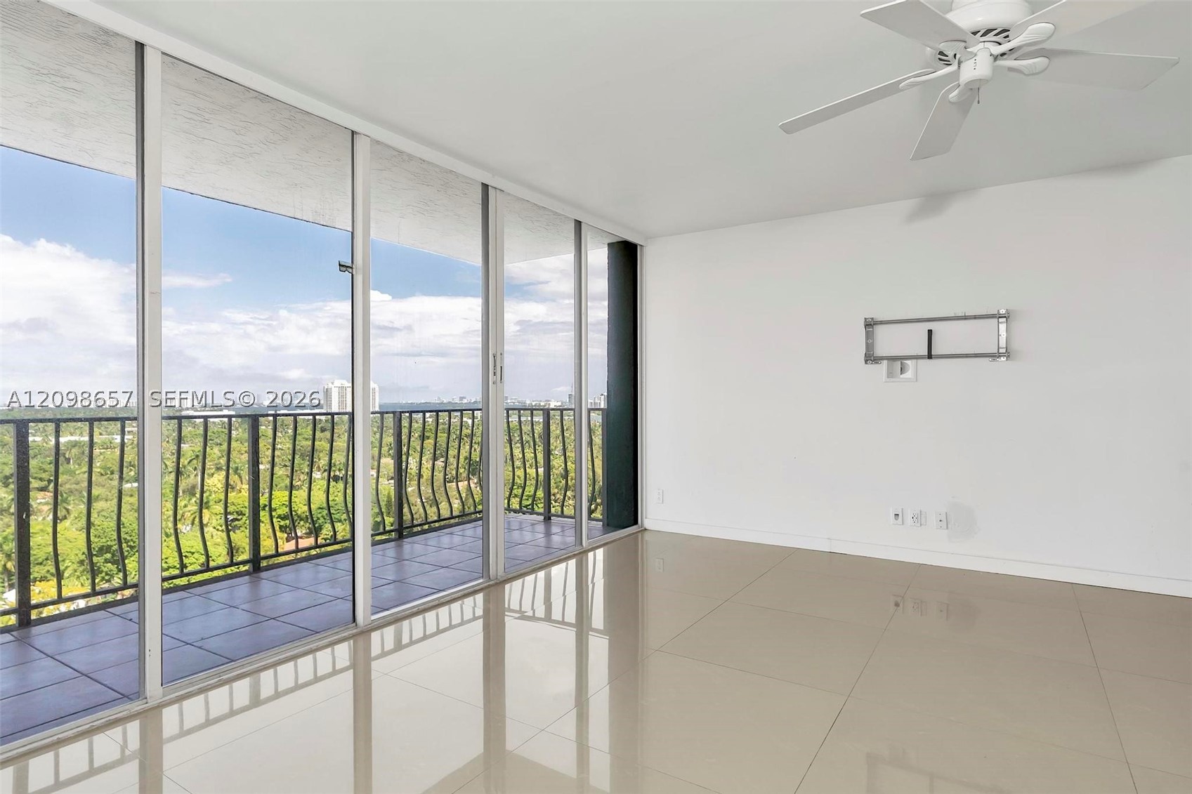 780 NE 69th St #1408, Miami FL 33138