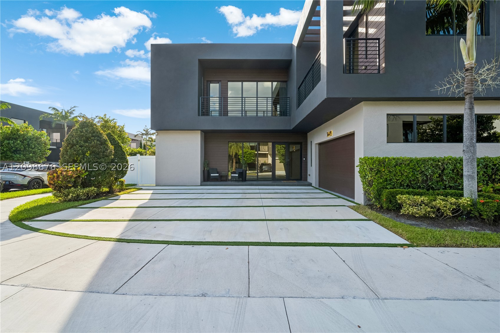 7442 NW 100th Ave, Doral FL 33178